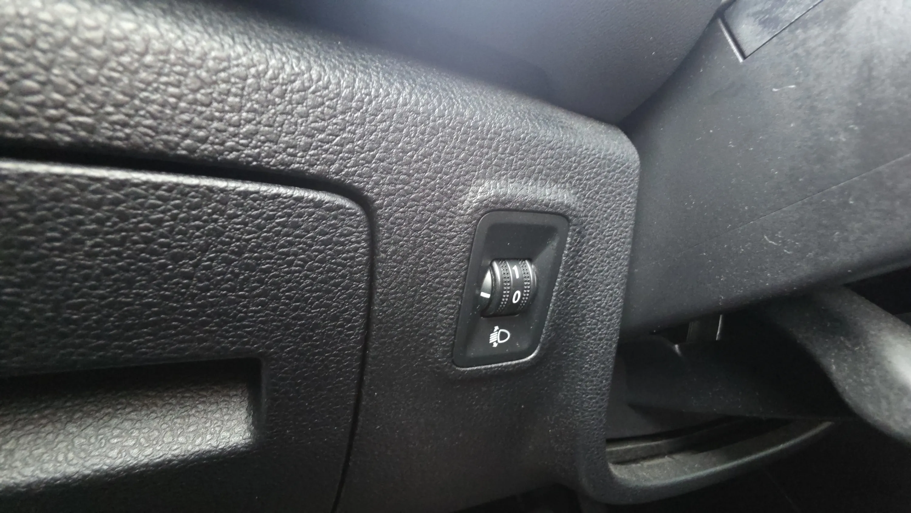 MG HS 1.5 Turbo GDI Comfort DCT - foto 17