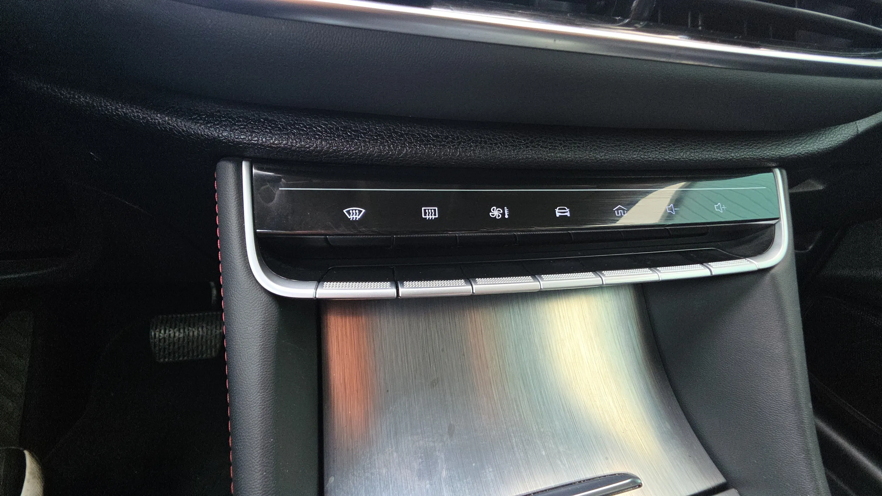 MG HS 1.5 Turbo GDI Comfort DCT - foto 18