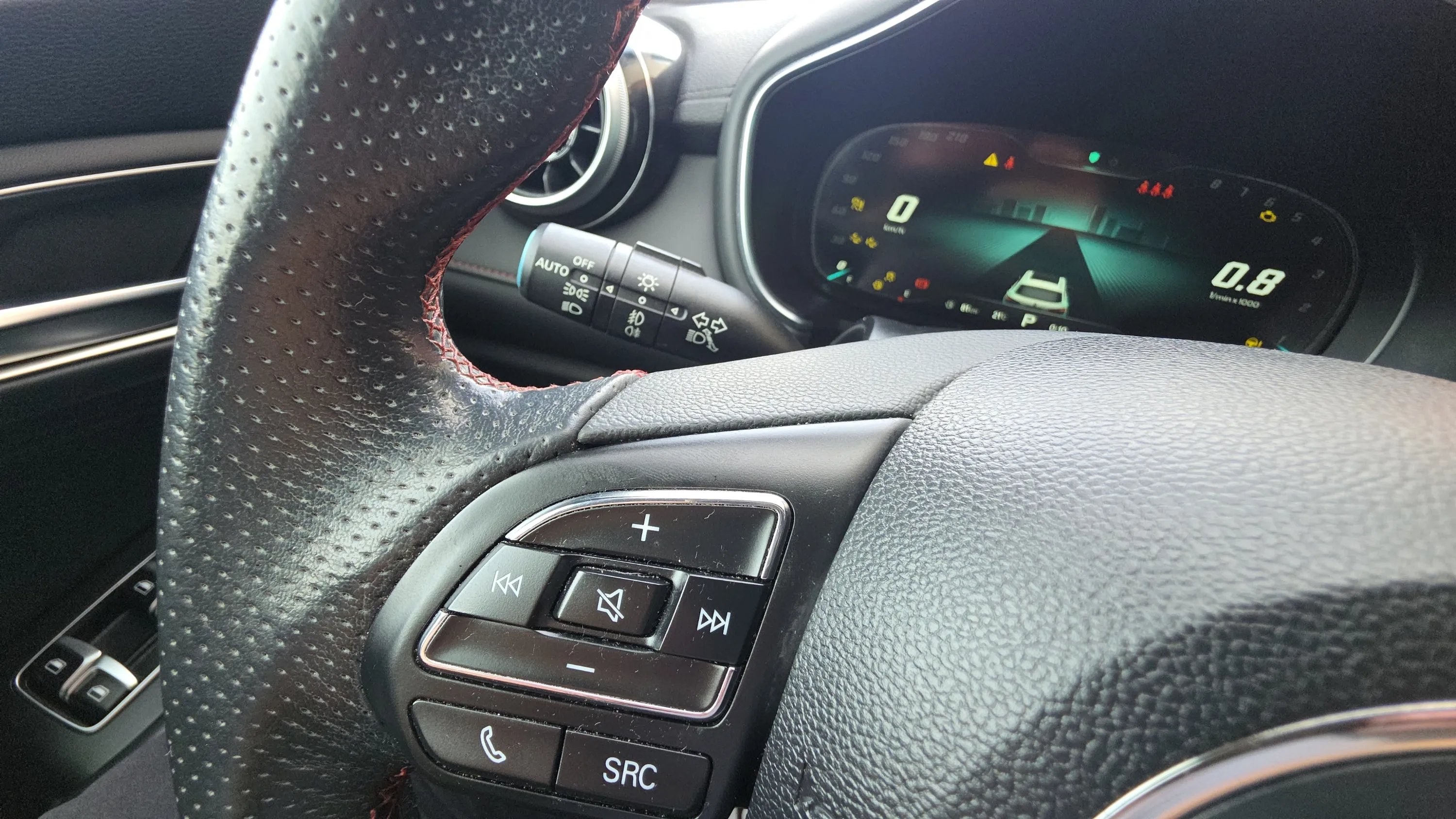 MG HS 1.5 Turbo GDI Comfort DCT - foto 14