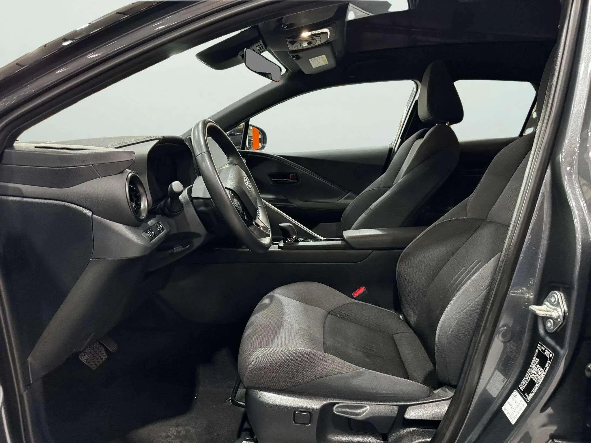 Toyota C-HR 1.8 140H Advance - foto 25