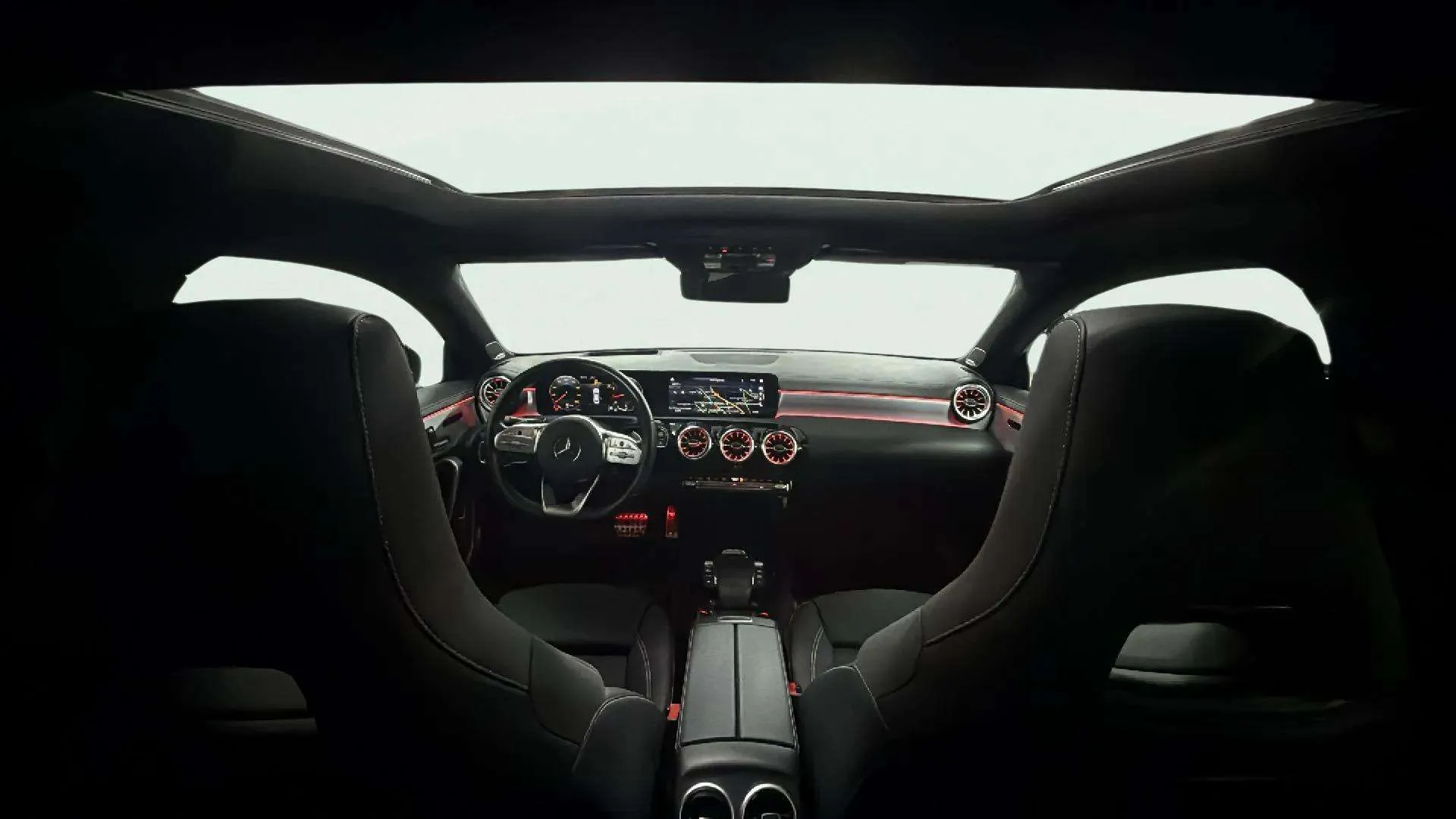 Mercedes-Benz CLA 200 - foto 18