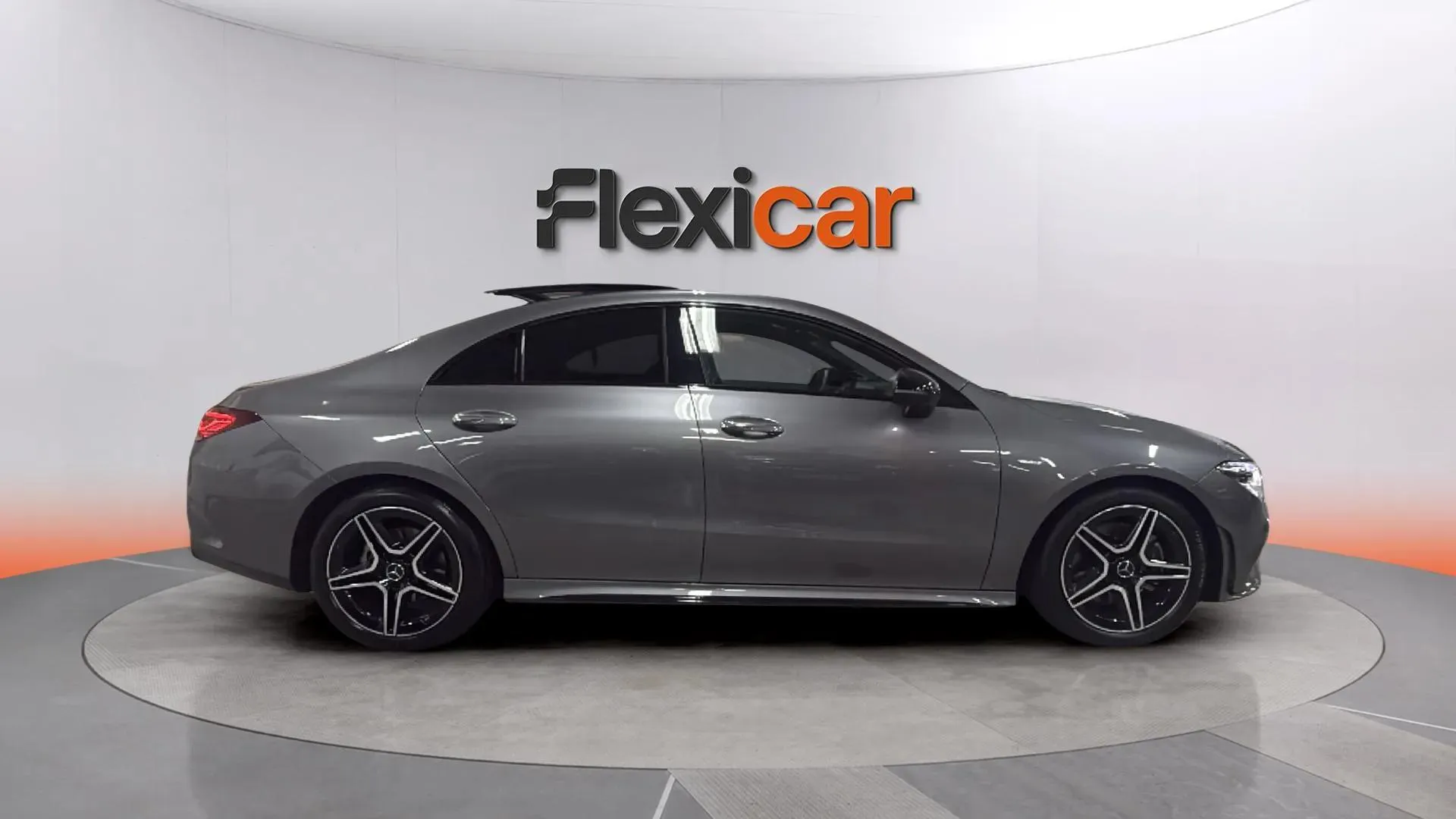 Mercedes-Benz CLA 200 - foto 8
