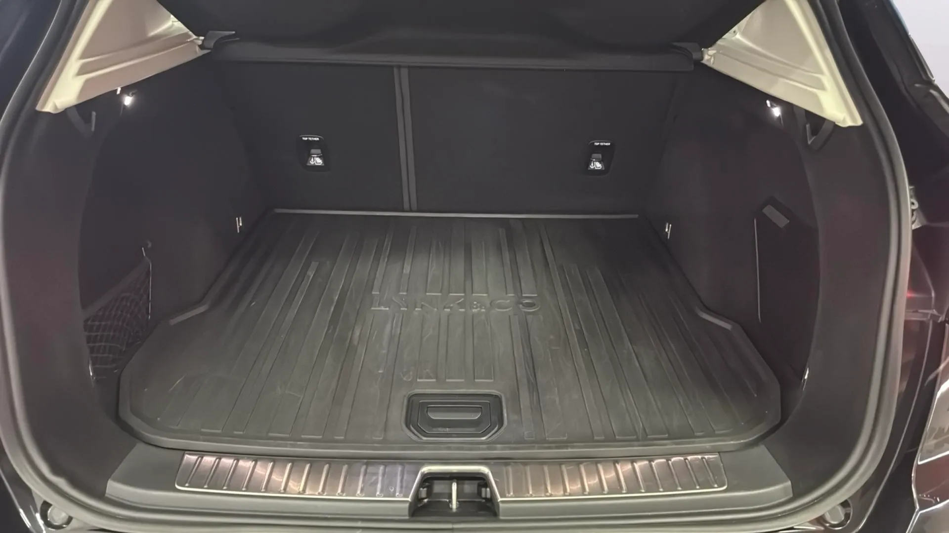 Lynk & Co 01 1.5 PHEV - foto 28