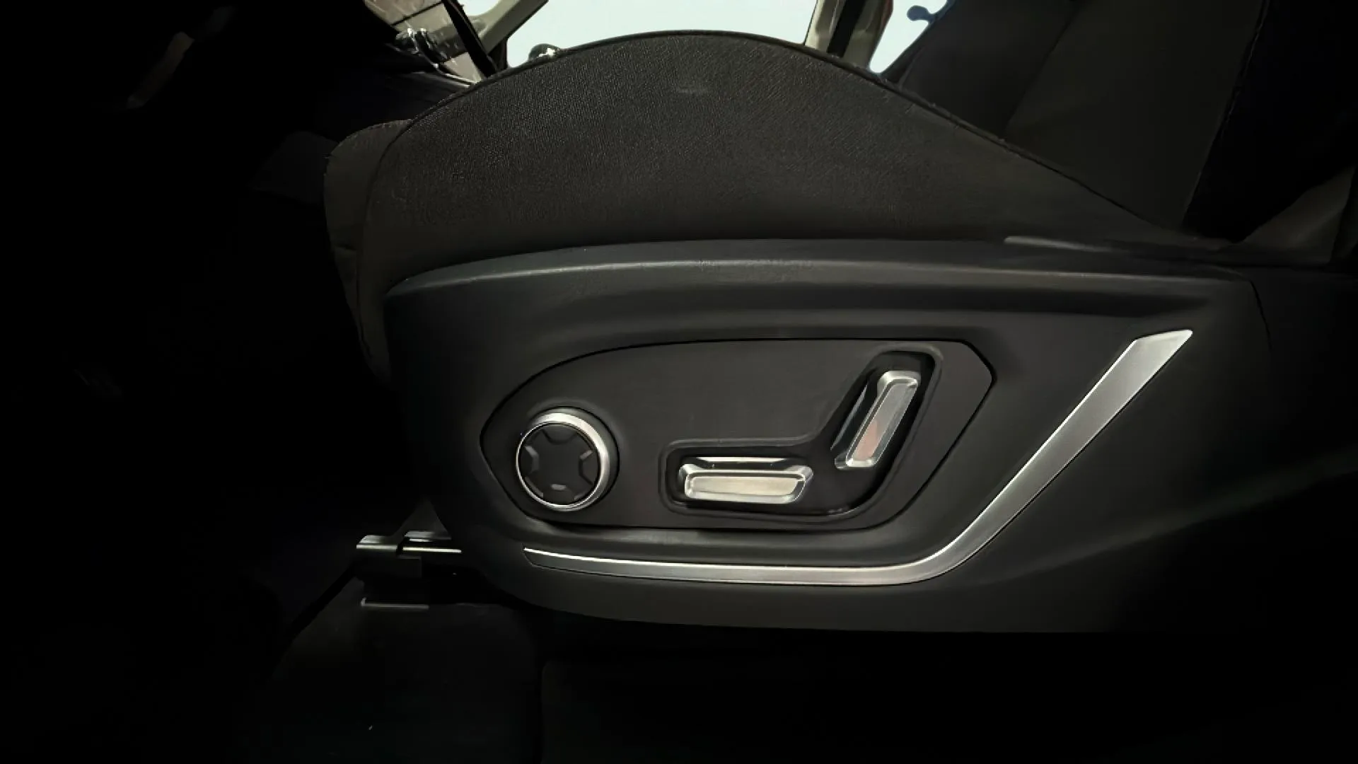 Lynk & Co 01 1.5 PHEV - foto 25