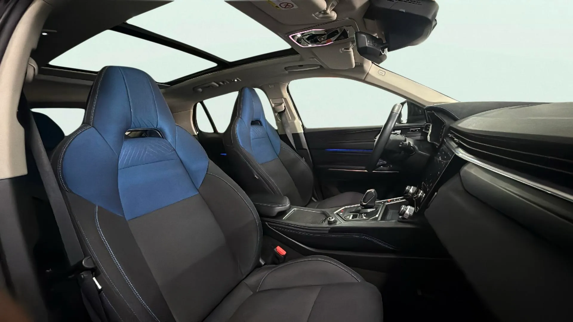 Lynk & Co 01 1.5 PHEV - foto 12