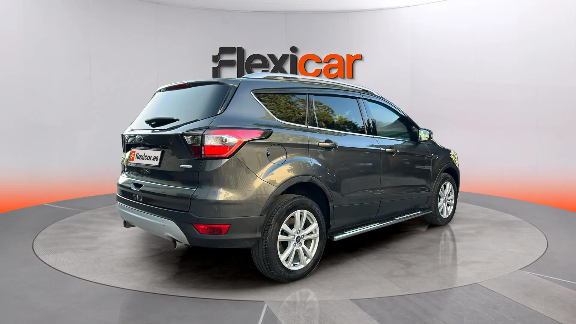Ford Kuga 1.5 EcoBoost 4x2 Trend - foto 6