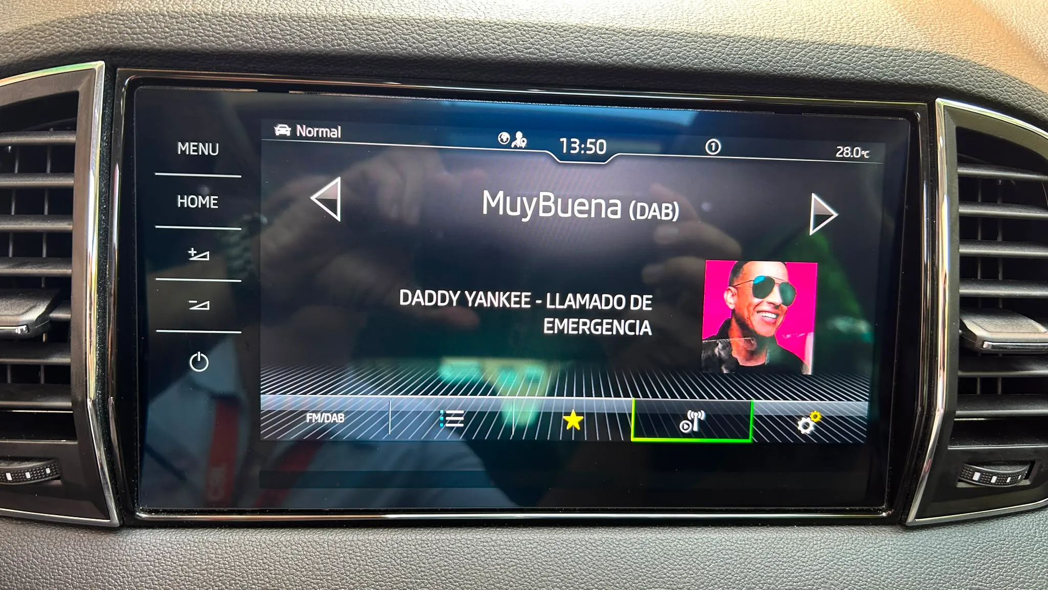 Škoda Karoq 1.5 TSI DSG ACT Selection - foto 11