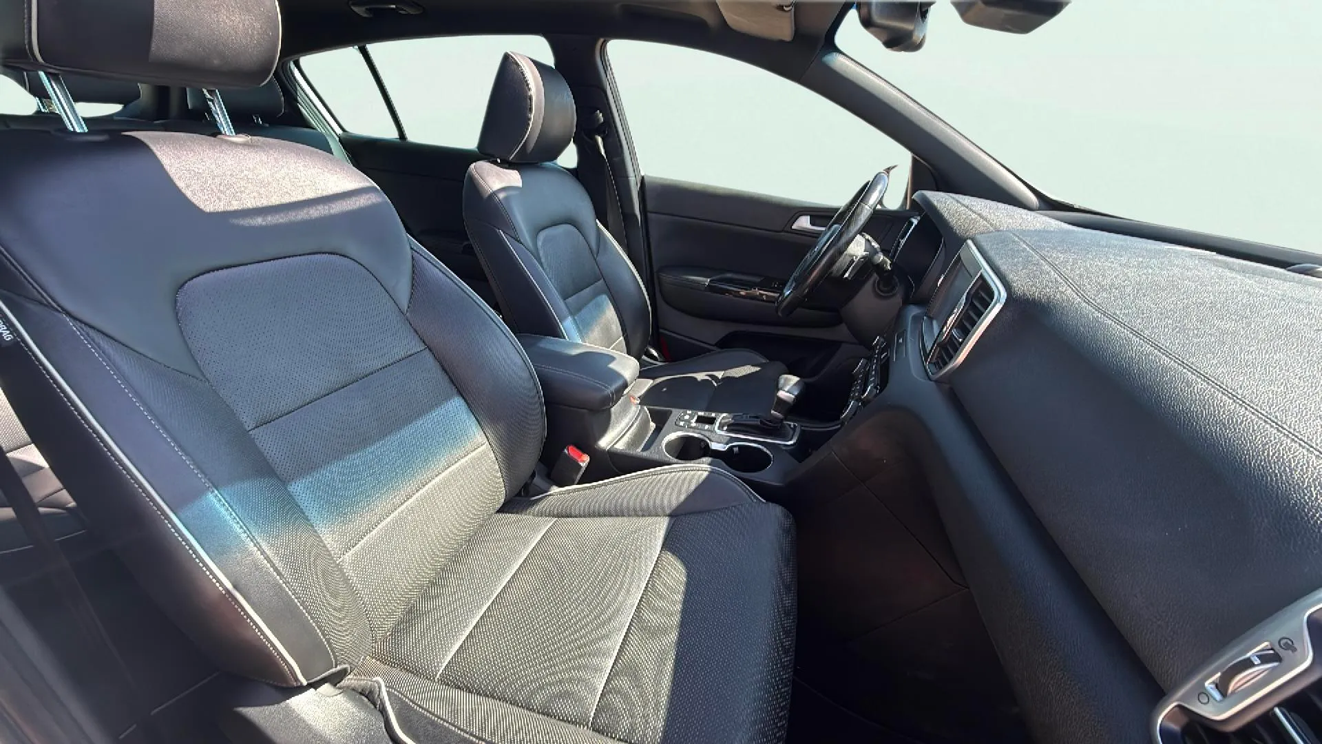 Kia Sportage 1.6 T-GDi GT Line Plus DCT 4x4 - foto 13