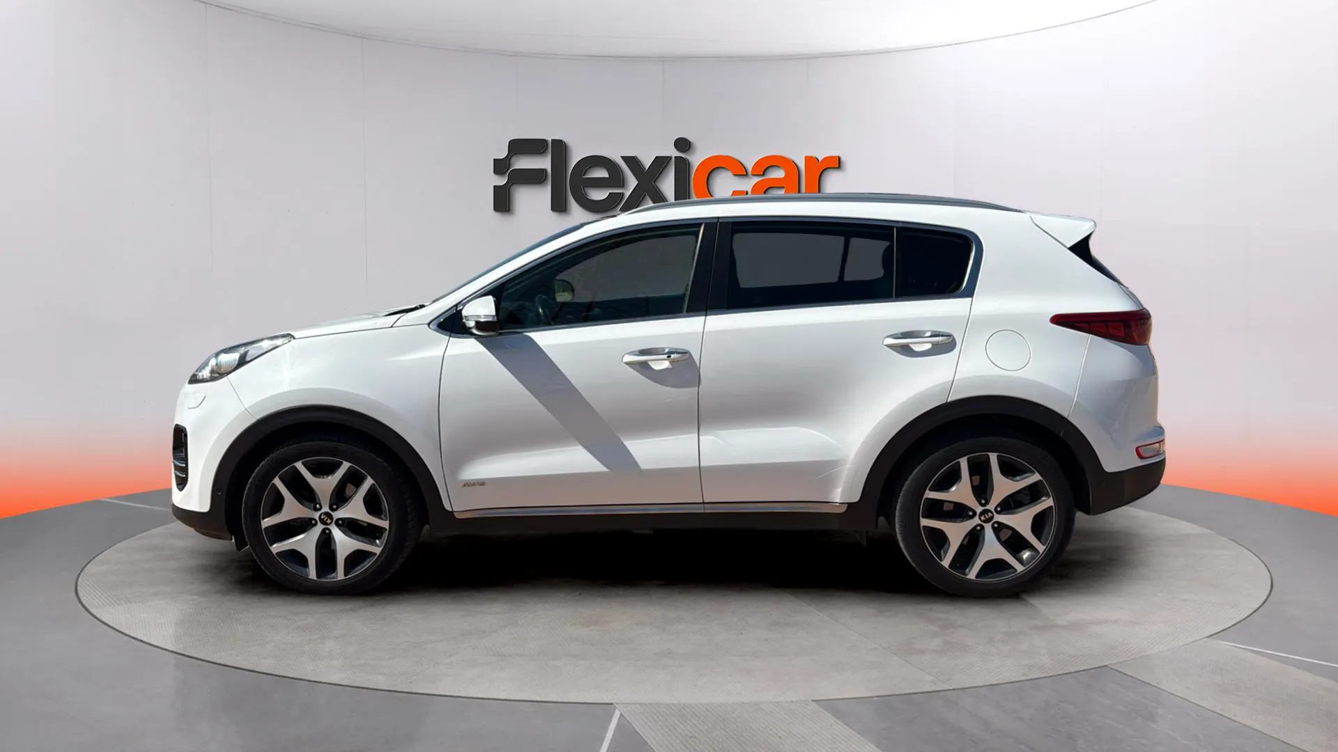 Kia Sportage 1.6 T-GDi GT Line Plus DCT 4x4 - foto 4