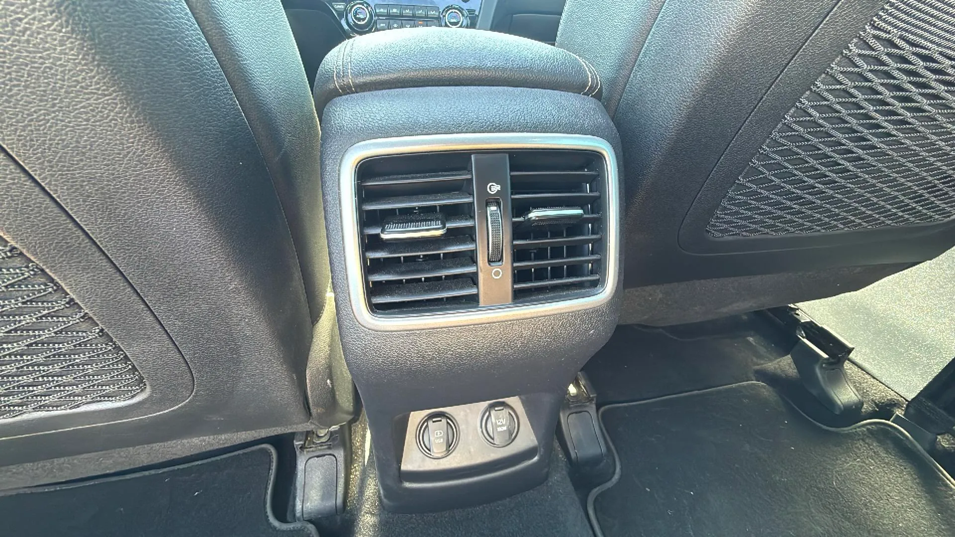 Kia Sportage 1.6 T-GDi GT Line Plus DCT 4x4 - foto 19