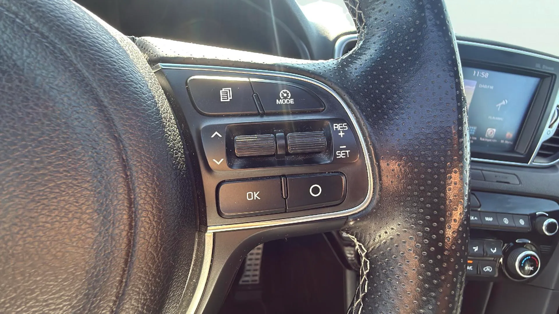 Kia Sportage 1.6 T-GDi GT Line Plus DCT 4x4 - foto 27