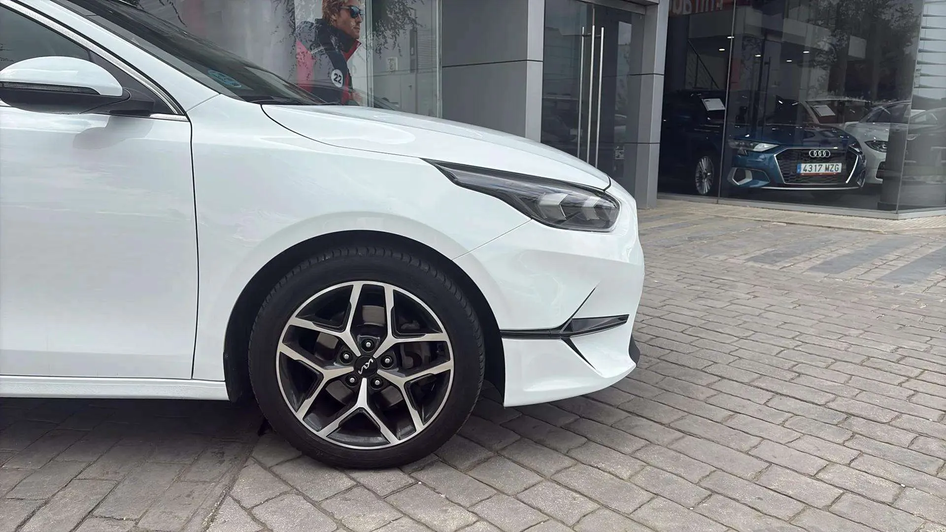 Kia Ceed 1.0 T-GDi Drive - foto 25