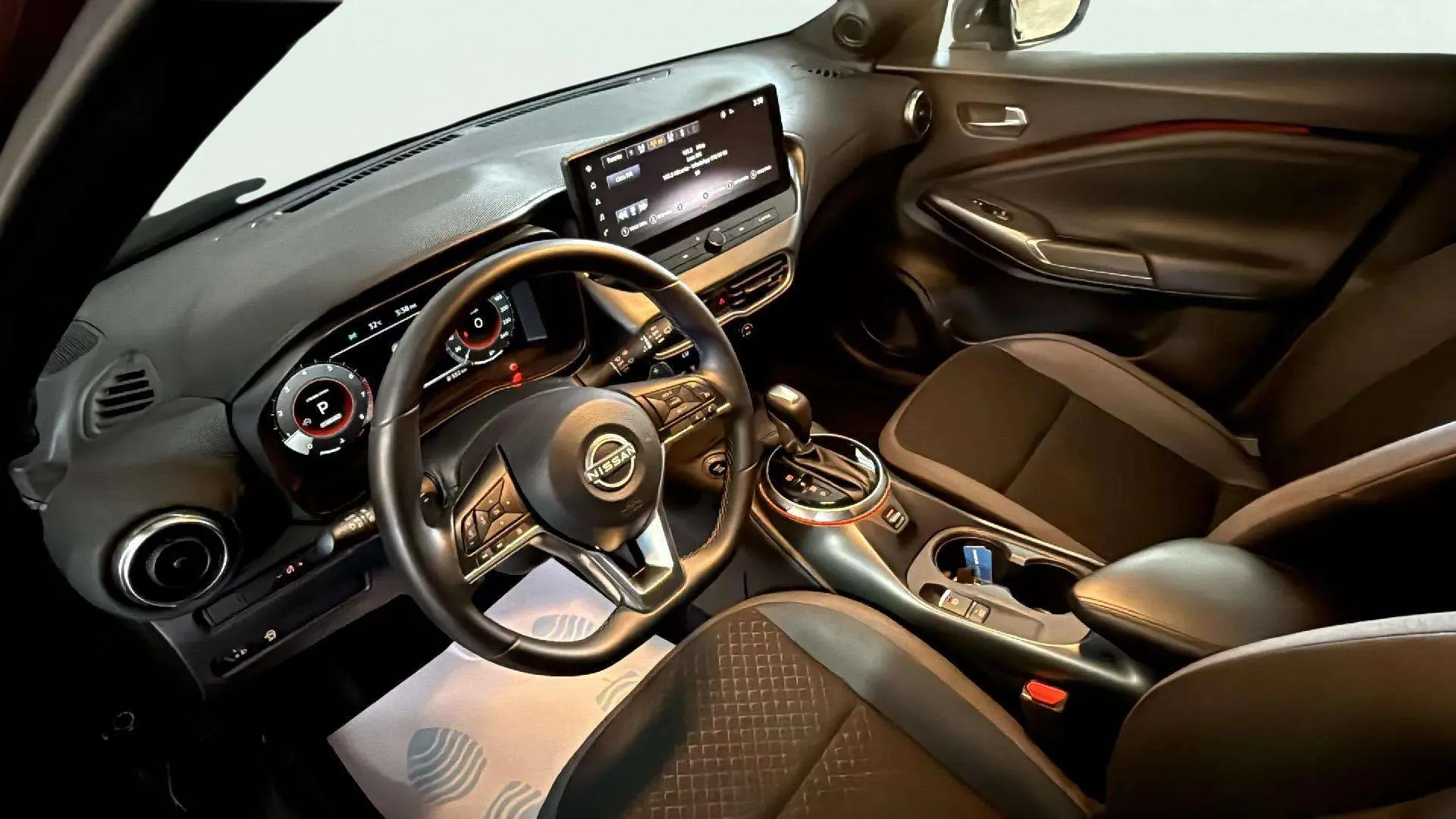 Nissan Juke DIG-T DCT Acenta - foto 11
