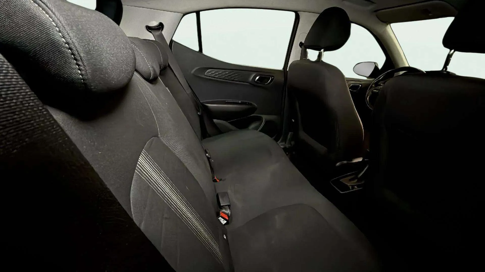 Hyundai i10 1.0 Tecno - foto 11