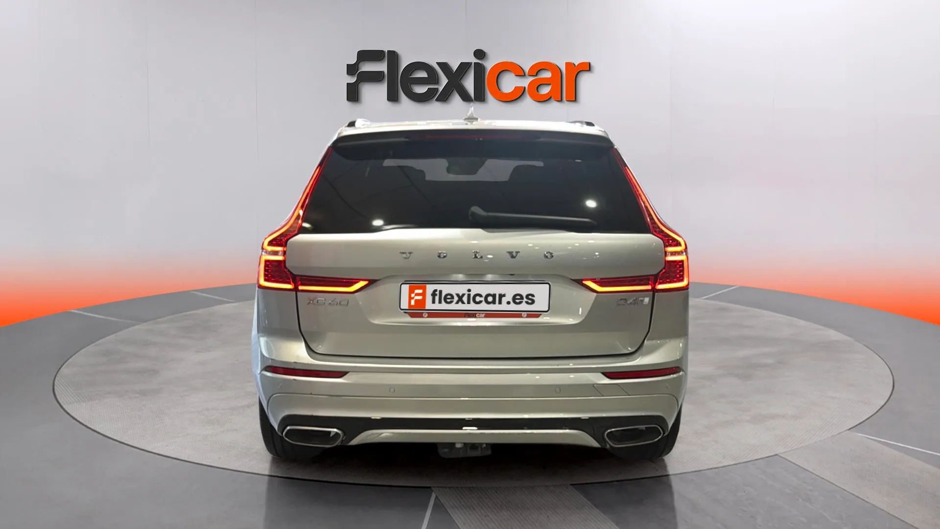 Volvo XC60 2.0 D4 R-Design - foto 4