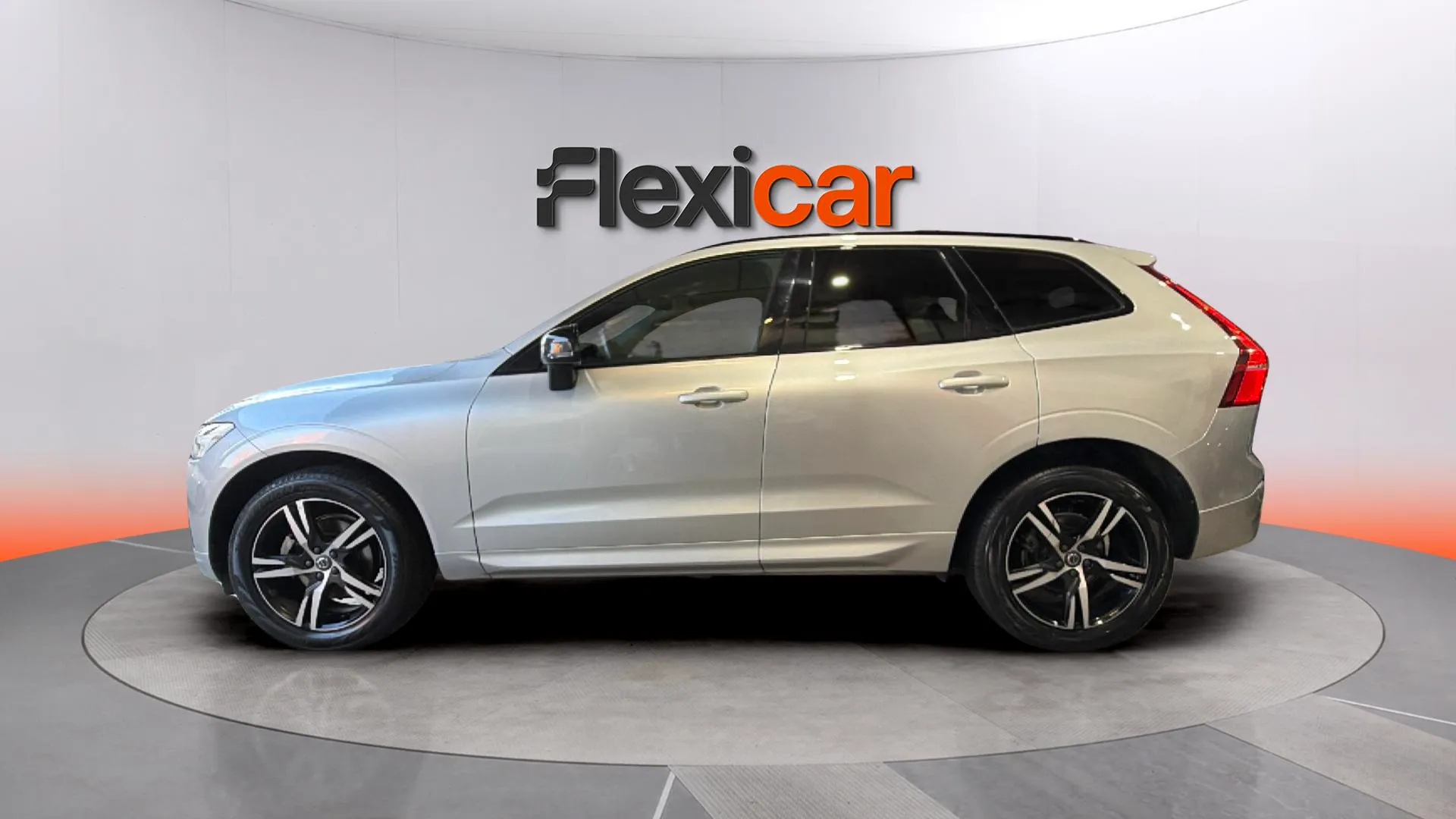 Volvo XC60 2.0 D4 R-Design - foto 5