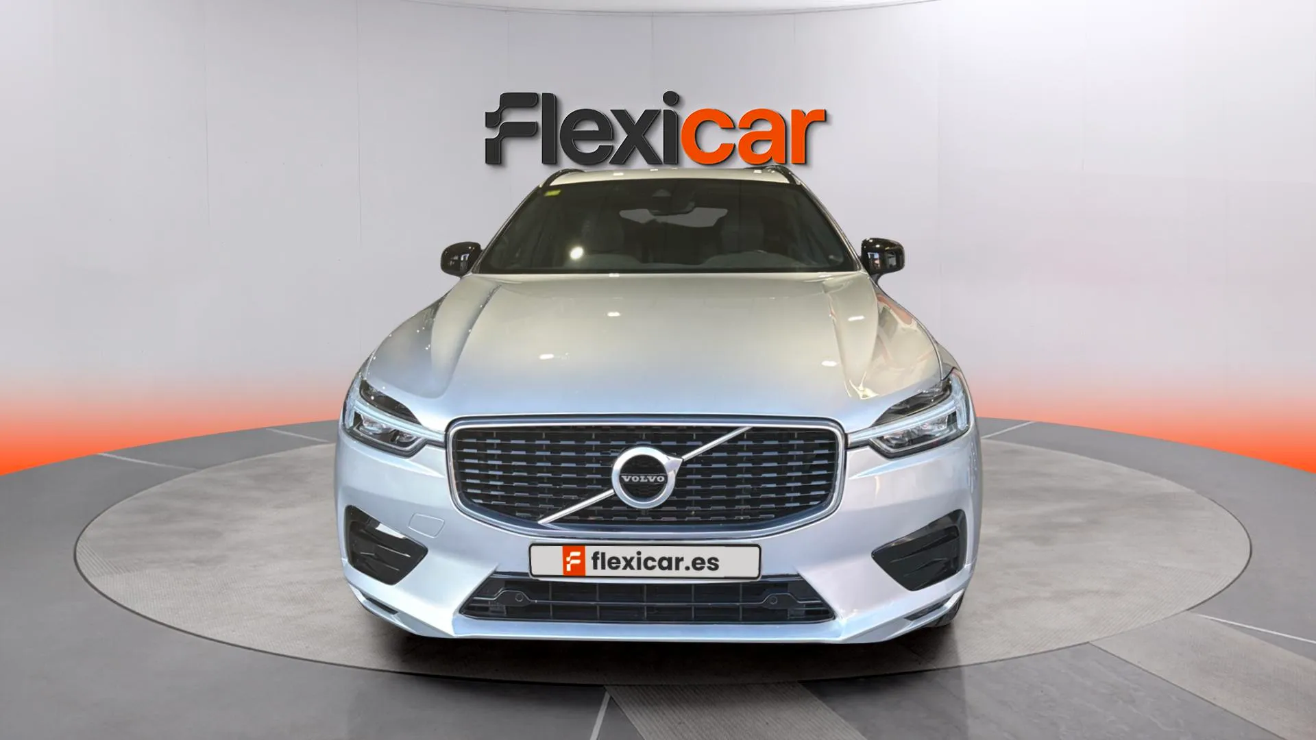 Volvo XC60 2.0 D4 R-Design - foto 2