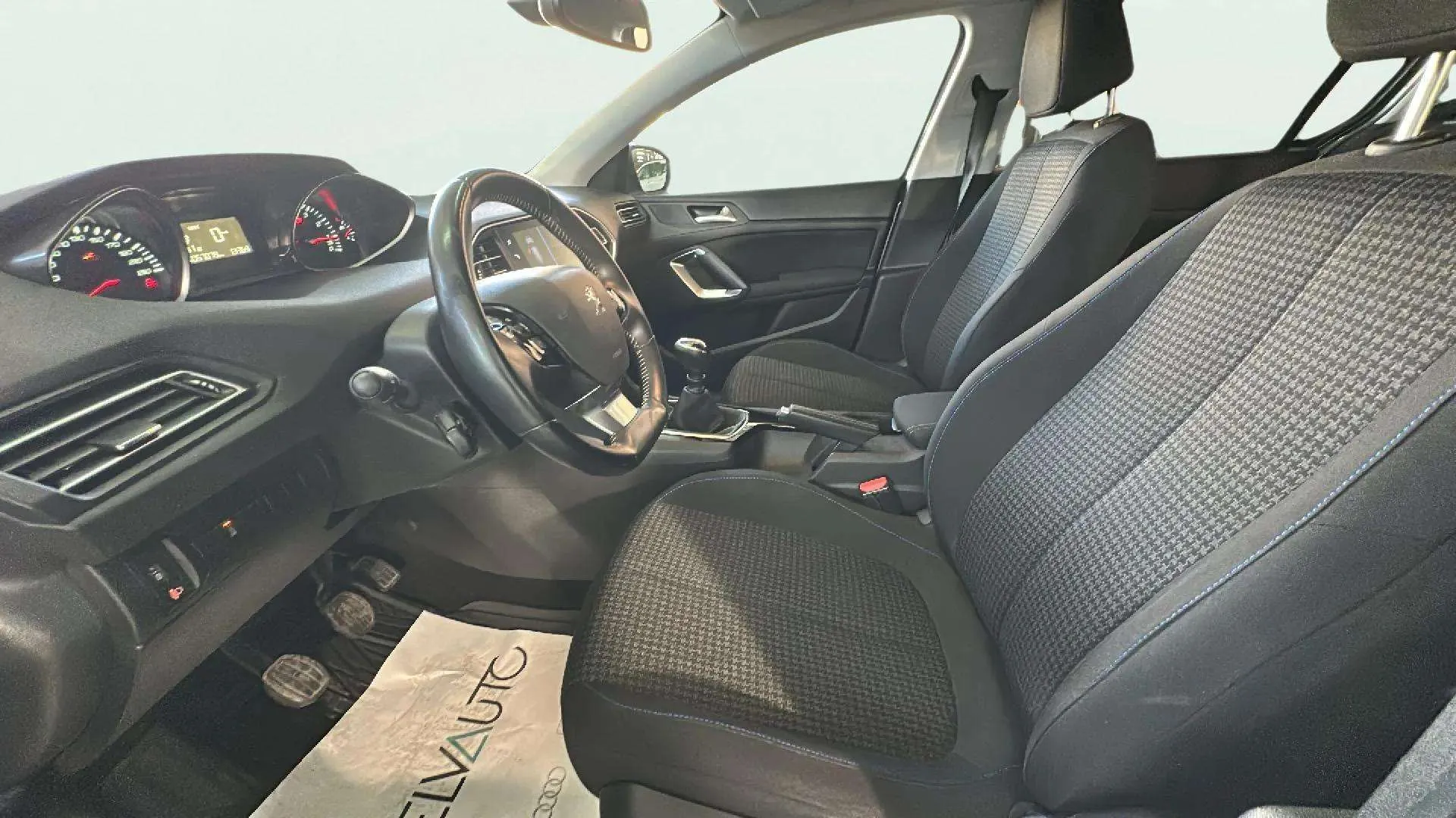 Peugeot 308 Access PureTech 110 - foto 19
