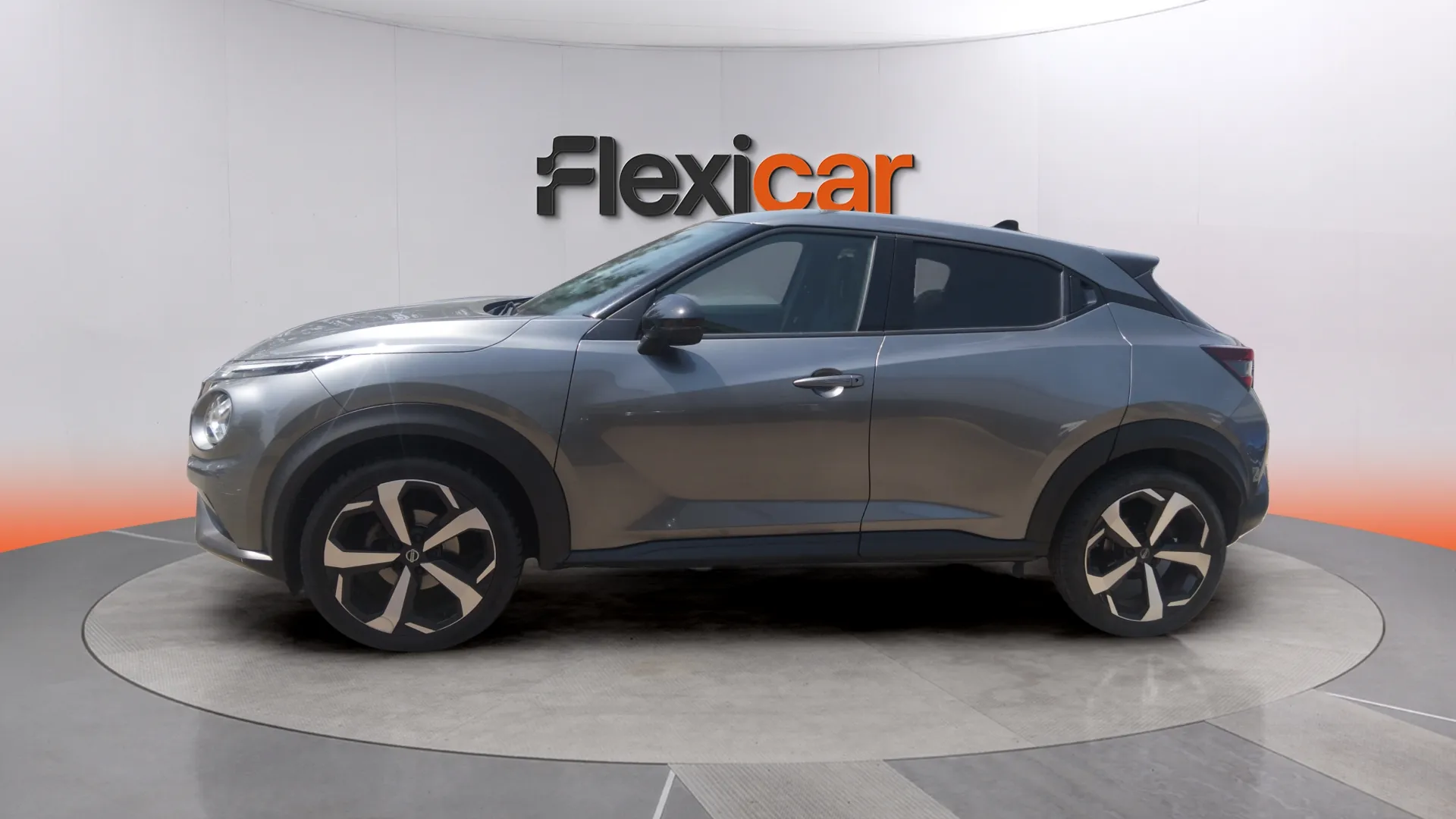 Nissan Juke DIG-T 6 M/T Tekna - foto 3