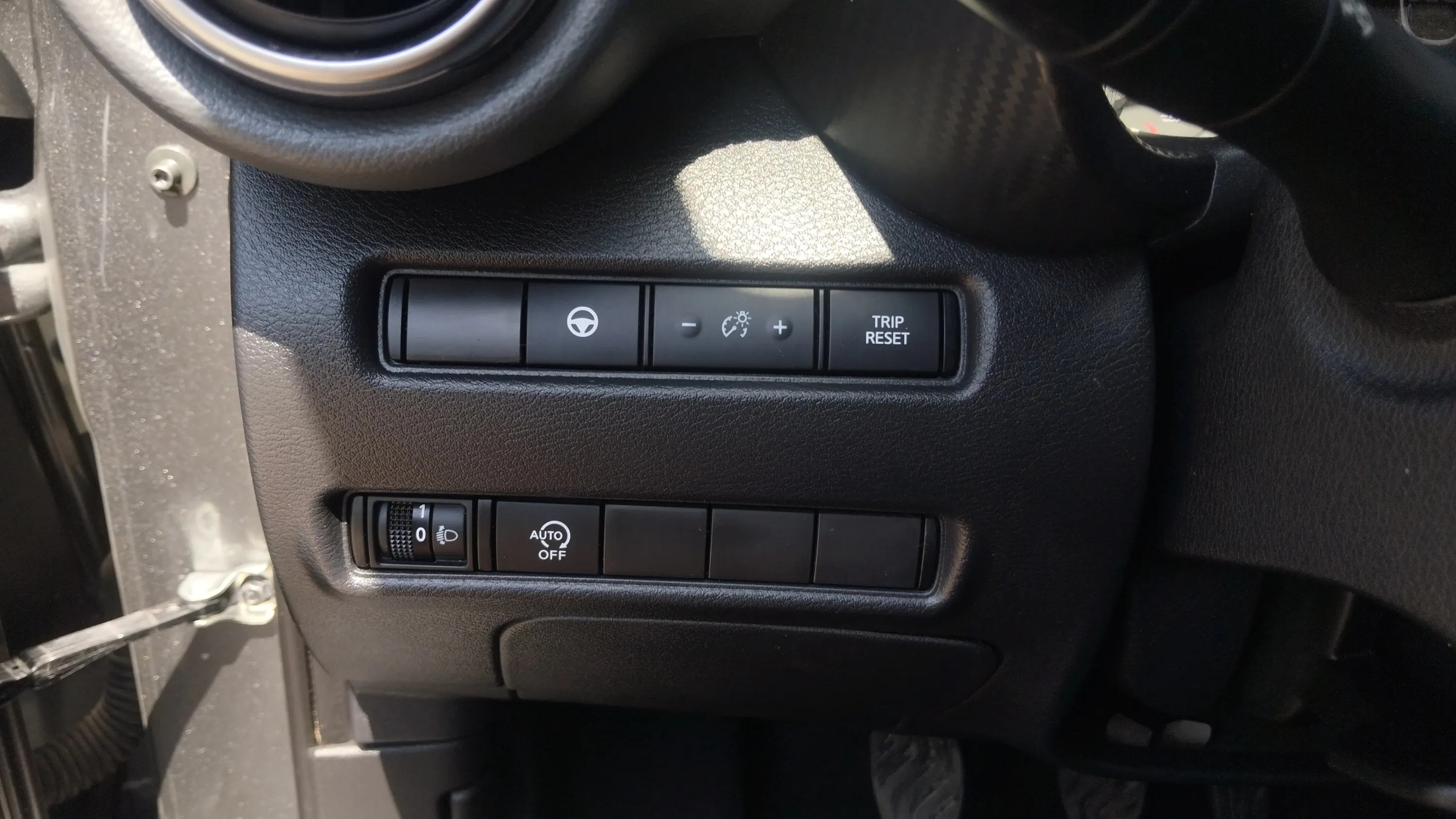 Nissan Juke DIG-T 6 M/T Tekna - foto 21