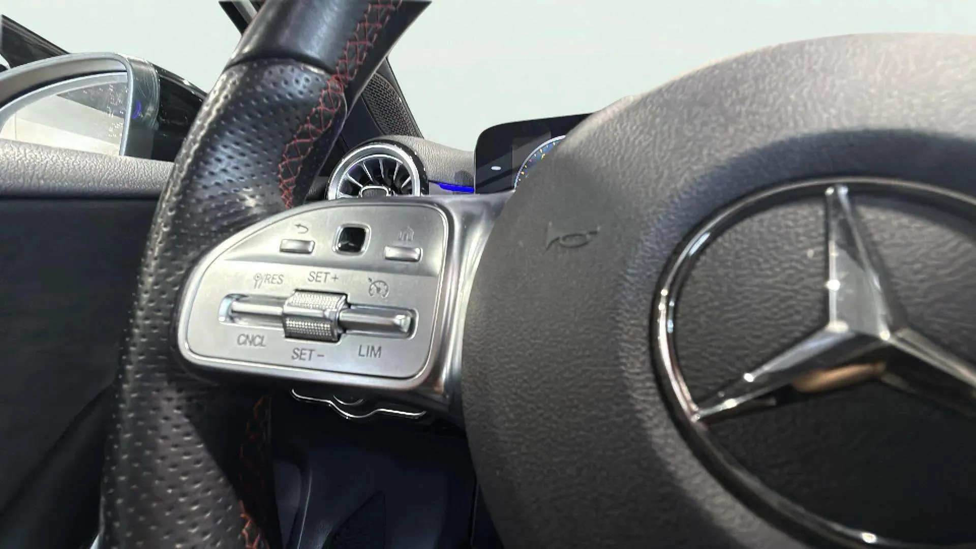 Mercedes-Benz Clase A A 200 d - foto 17
