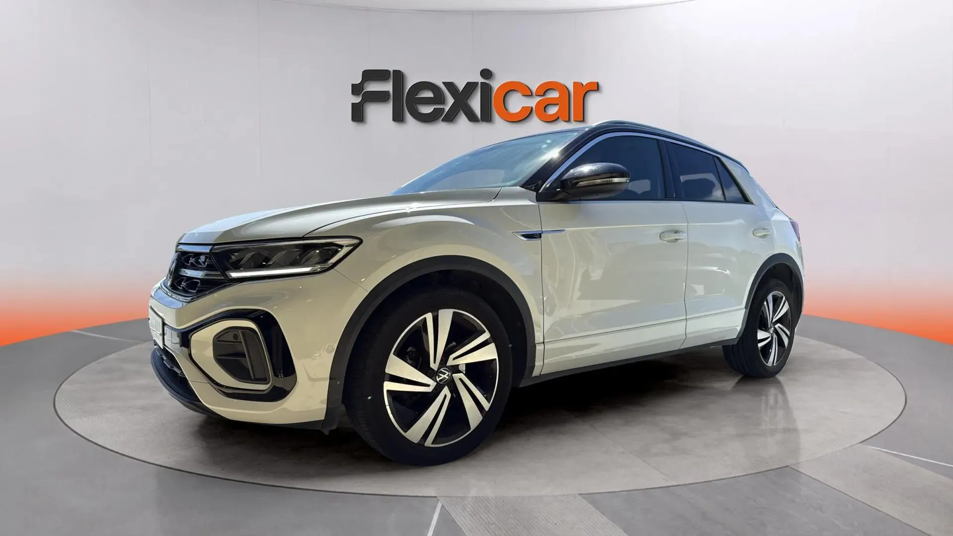 Volkswagen T-Roc R-Line 1.5 TSI DSG - foto 3