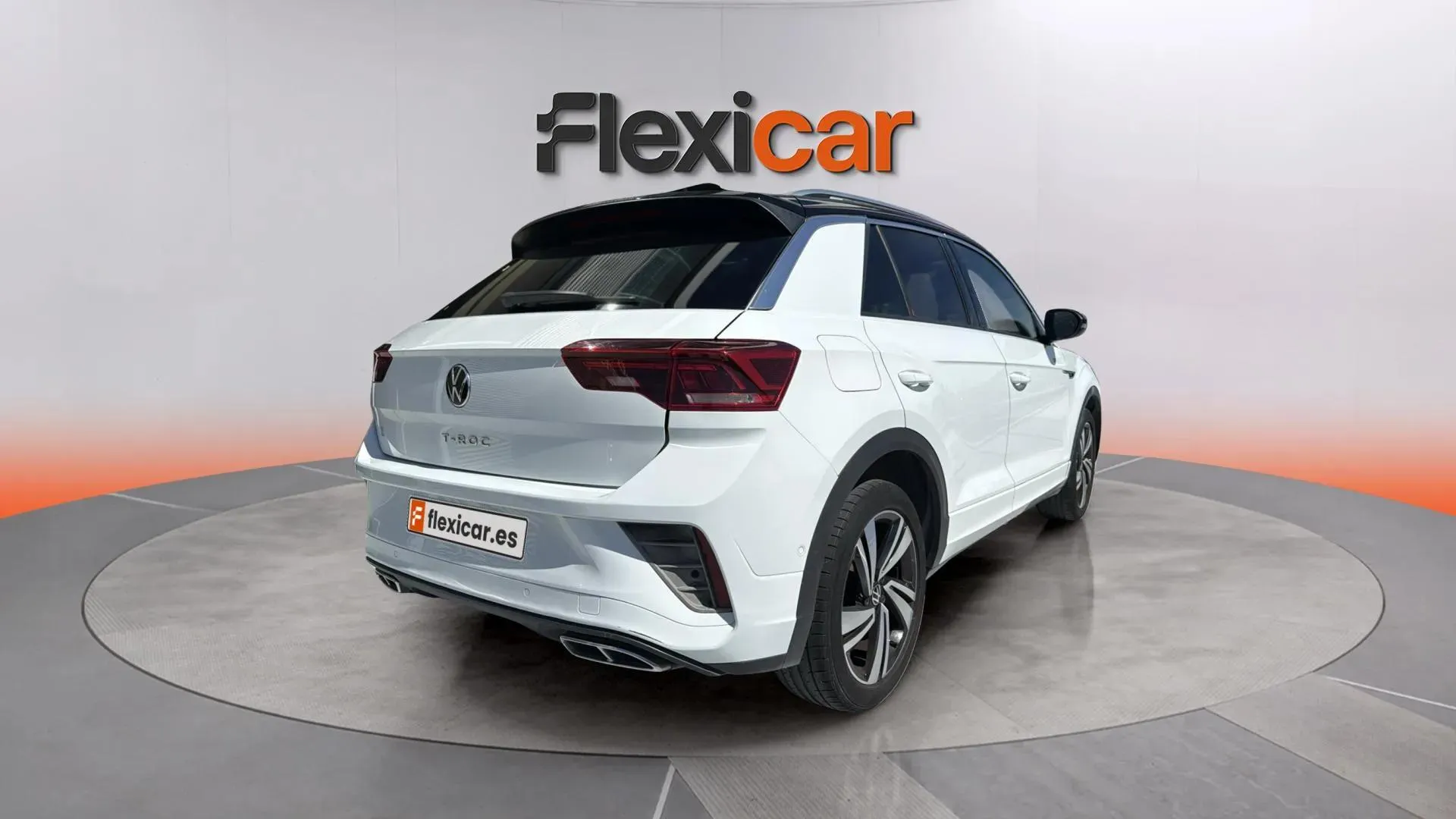 Volkswagen T-Roc R-Line 1.5 TSI DSG - foto 11
