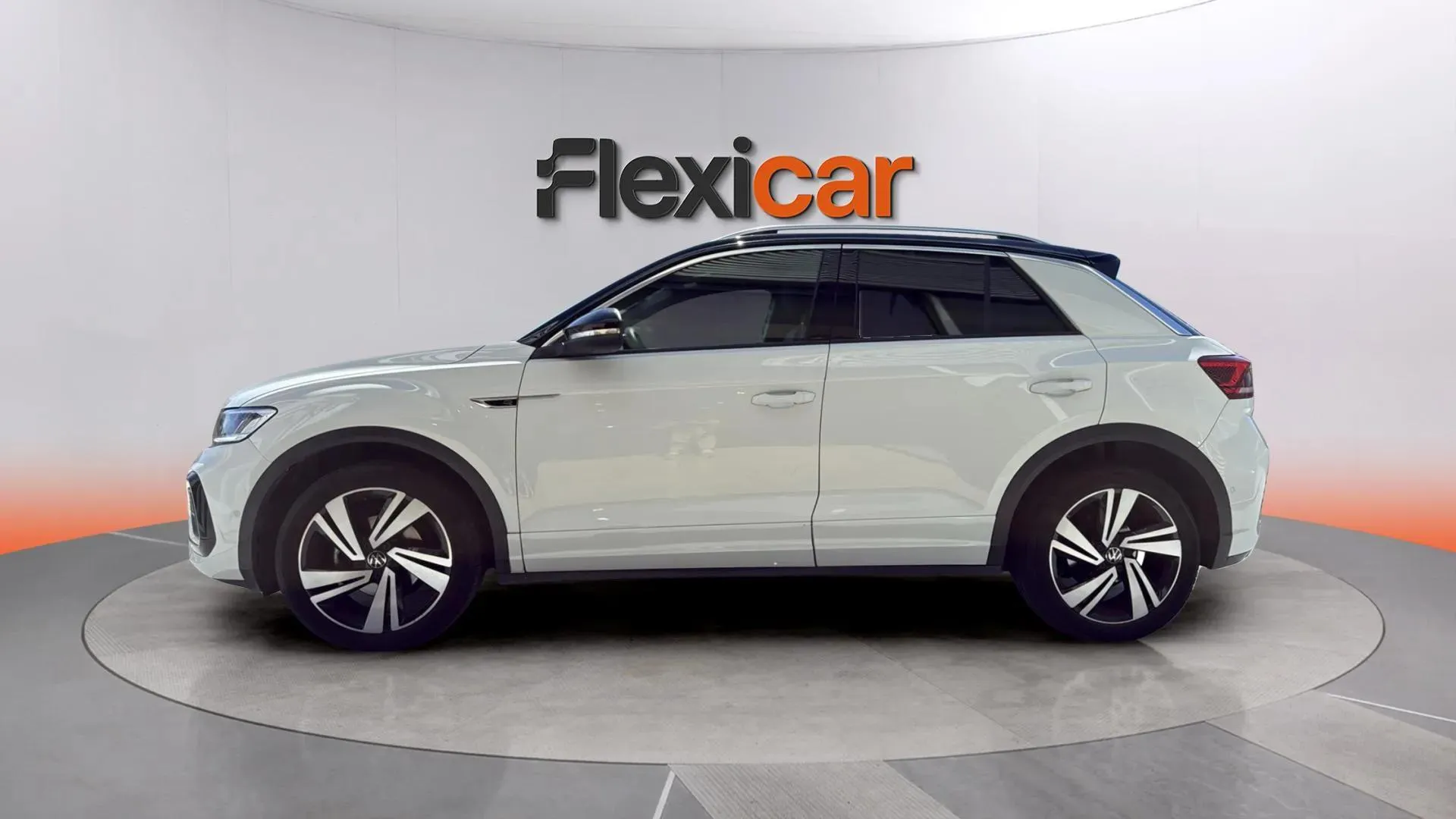 Volkswagen T-Roc R-Line 1.5 TSI DSG - foto 4