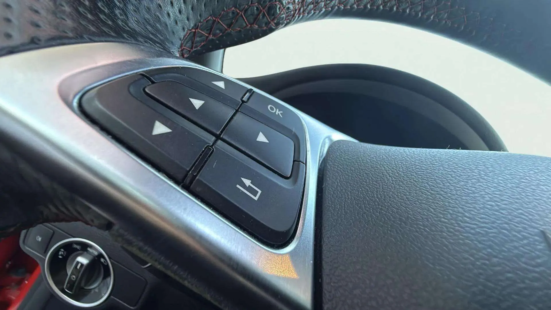 Mercedes-Benz CLA 200 - foto 21