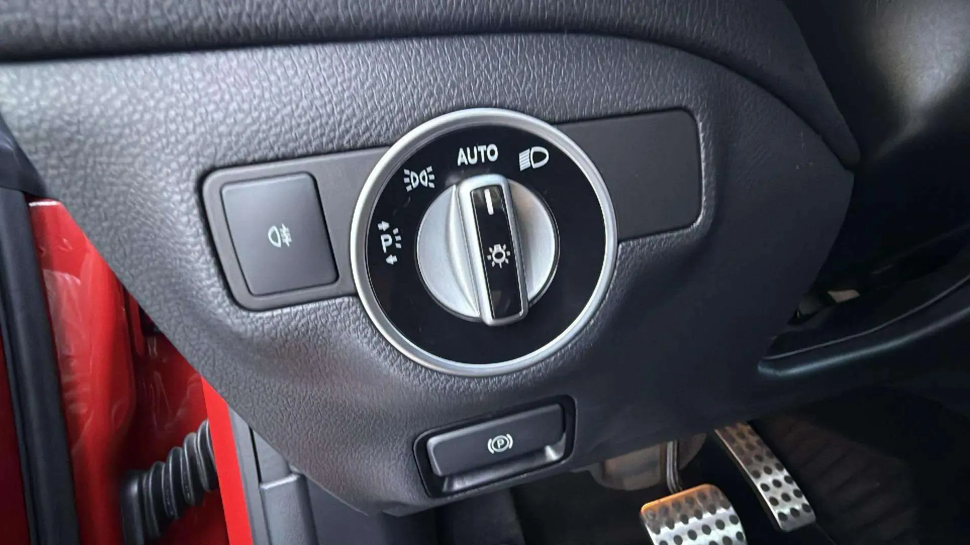 Mercedes-Benz CLA 200 - foto 38