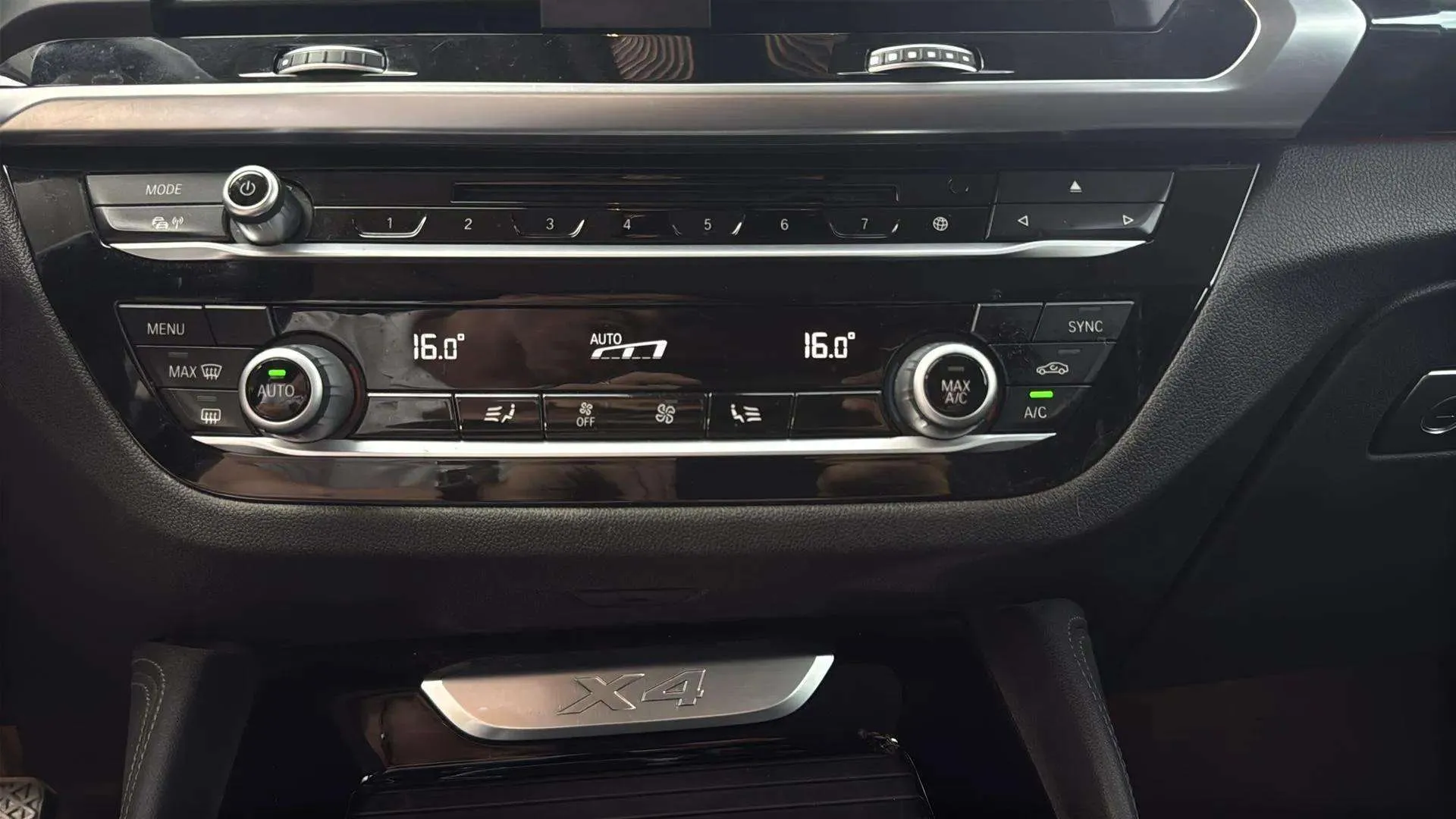 BMW X4 xDrive25d - foto 13