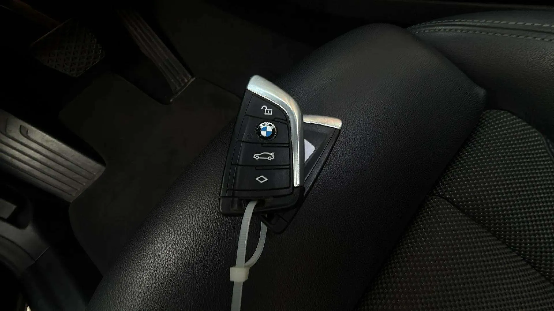 BMW X4 xDrive25d - foto 28