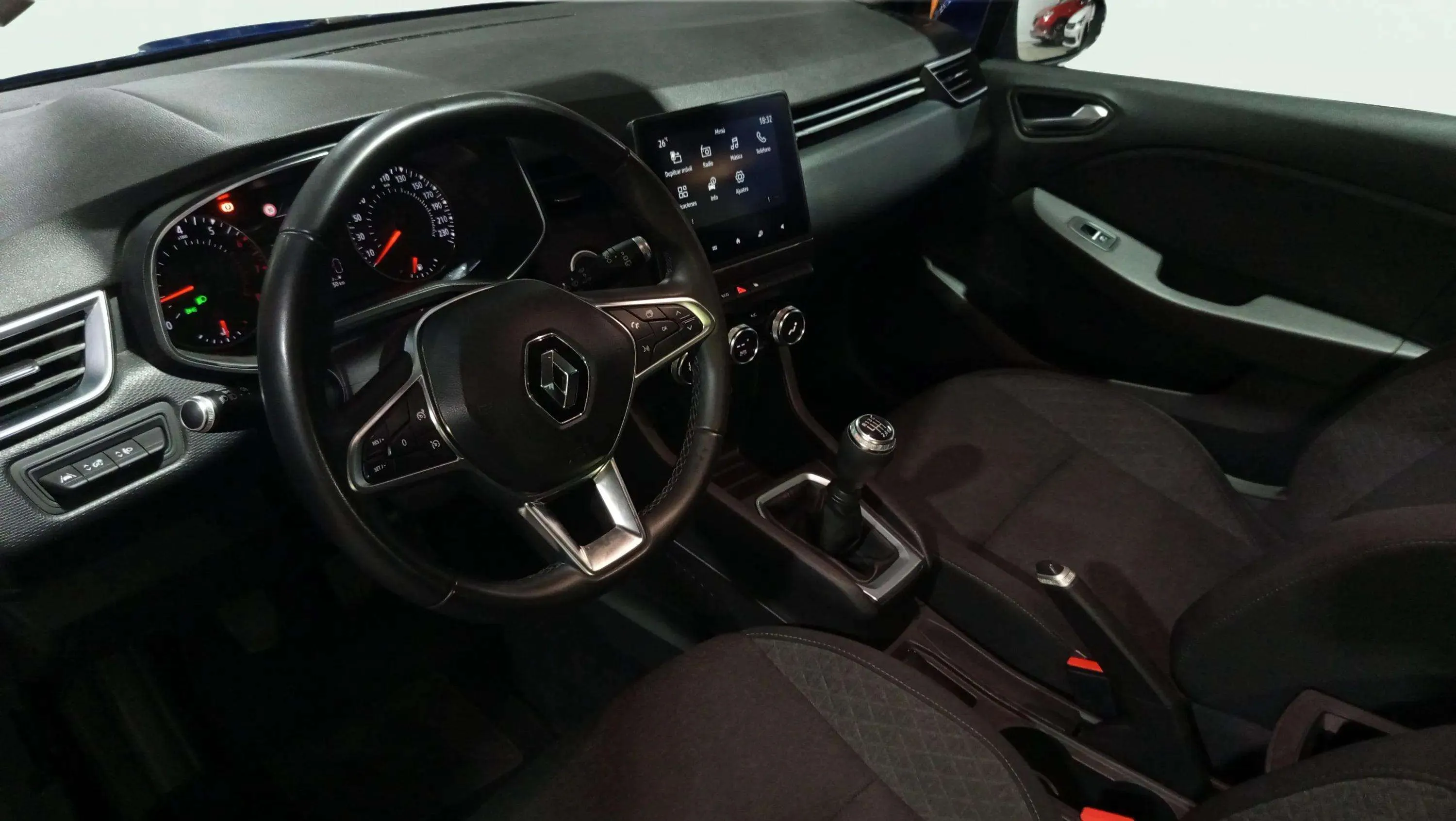 Renault Clio Business TCe - foto 24