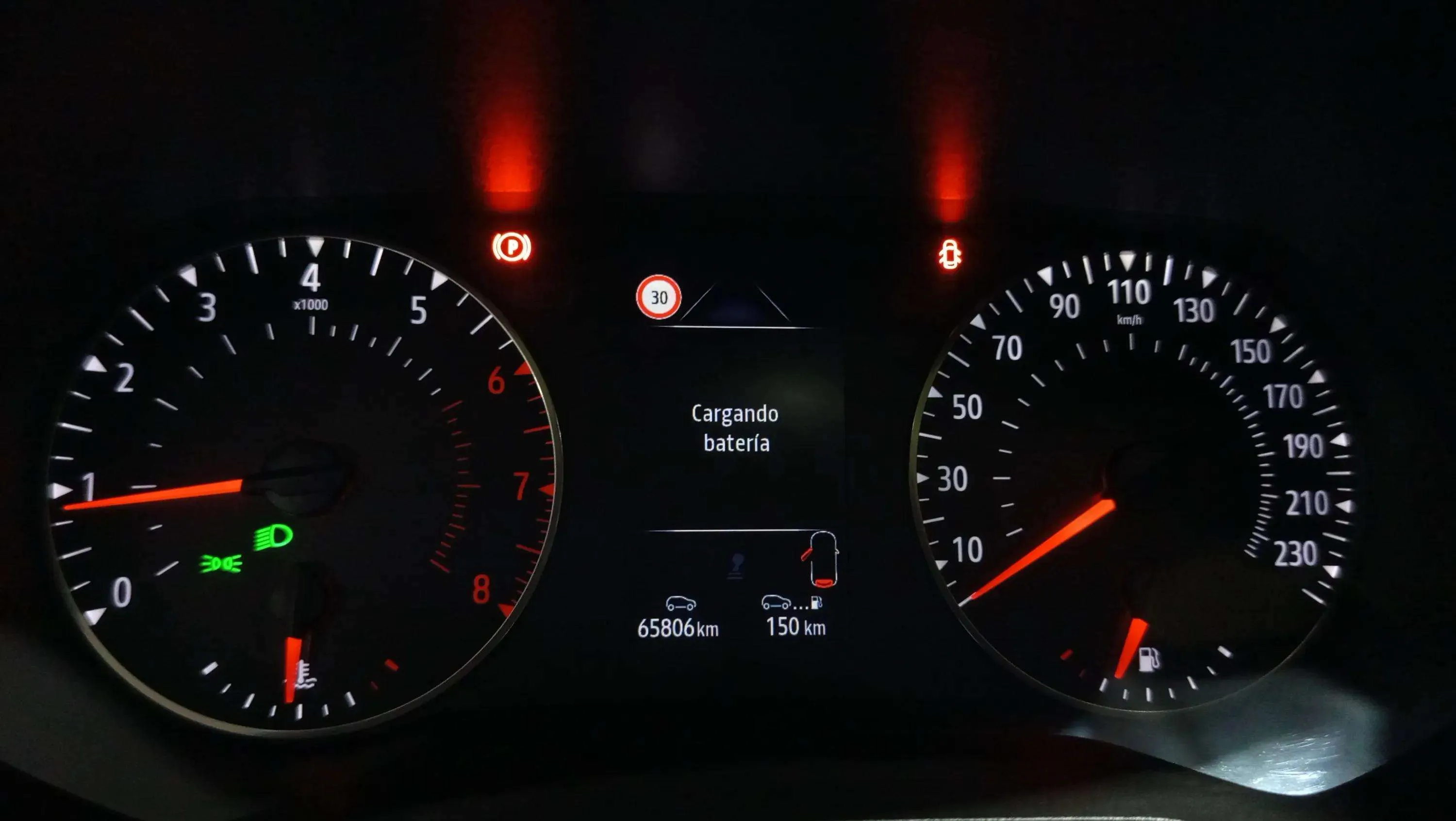 Renault Clio Business TCe - foto 12