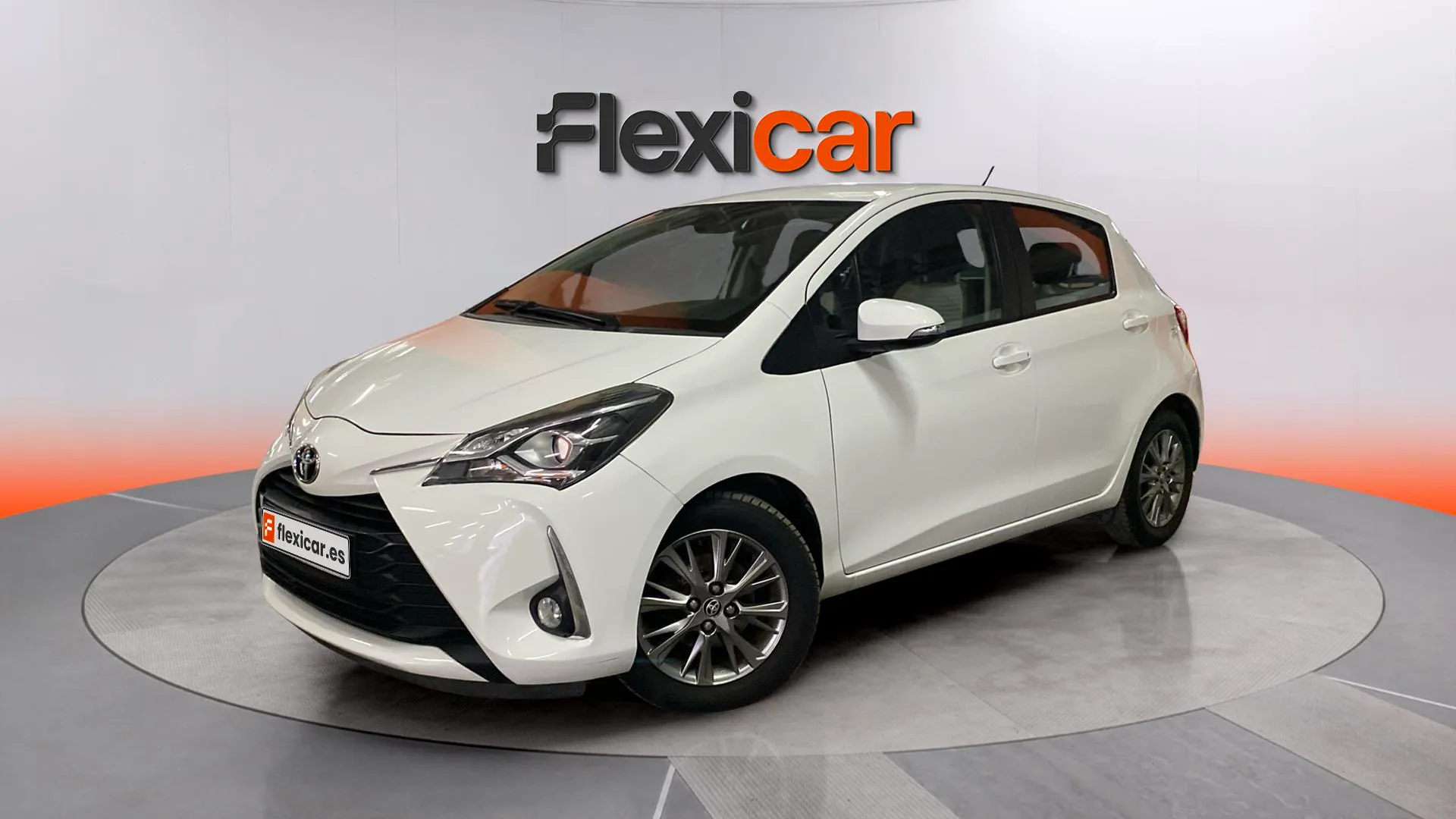 Toyota Yaris 1.0 70 Active - foto 2