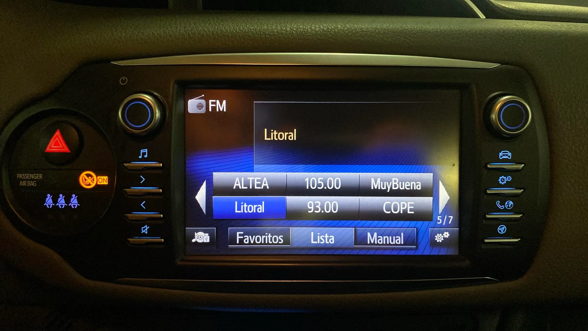 Toyota Yaris 1.0 70 Active - foto 21