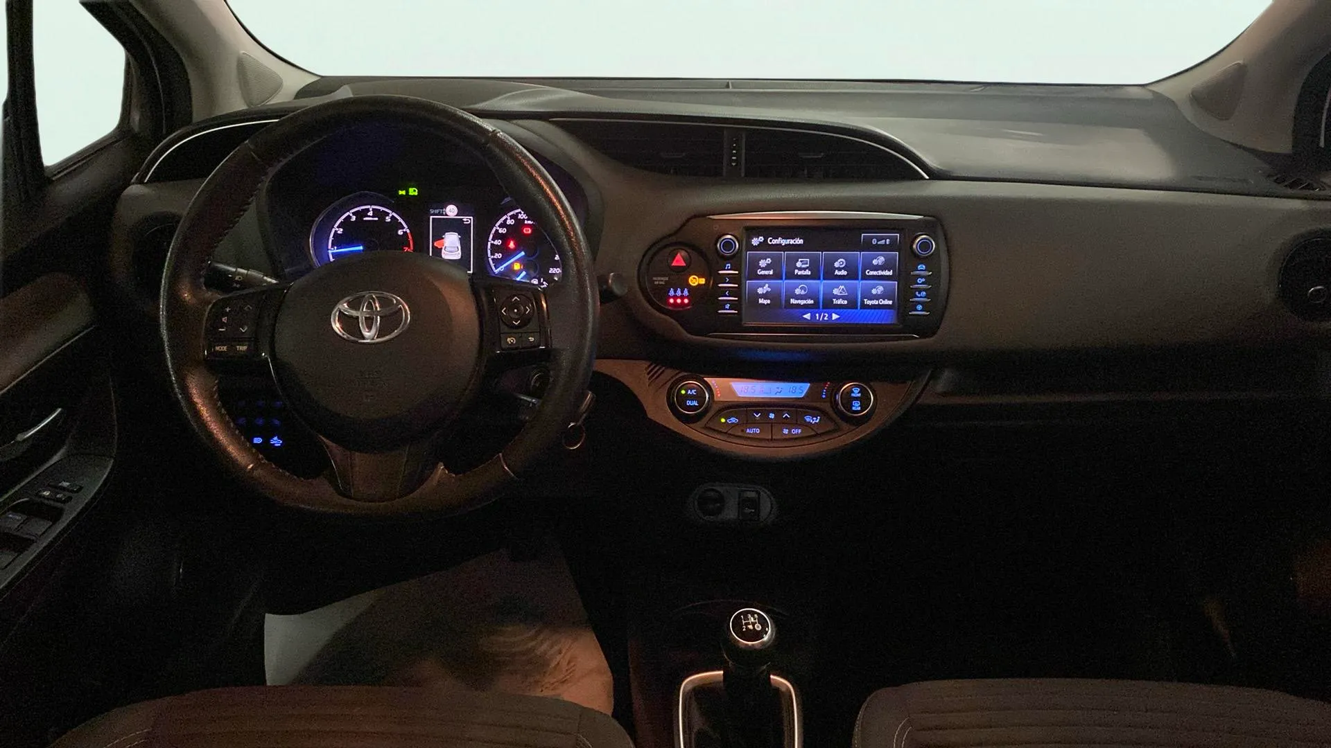 Toyota Yaris 1.0 70 Active - foto 12