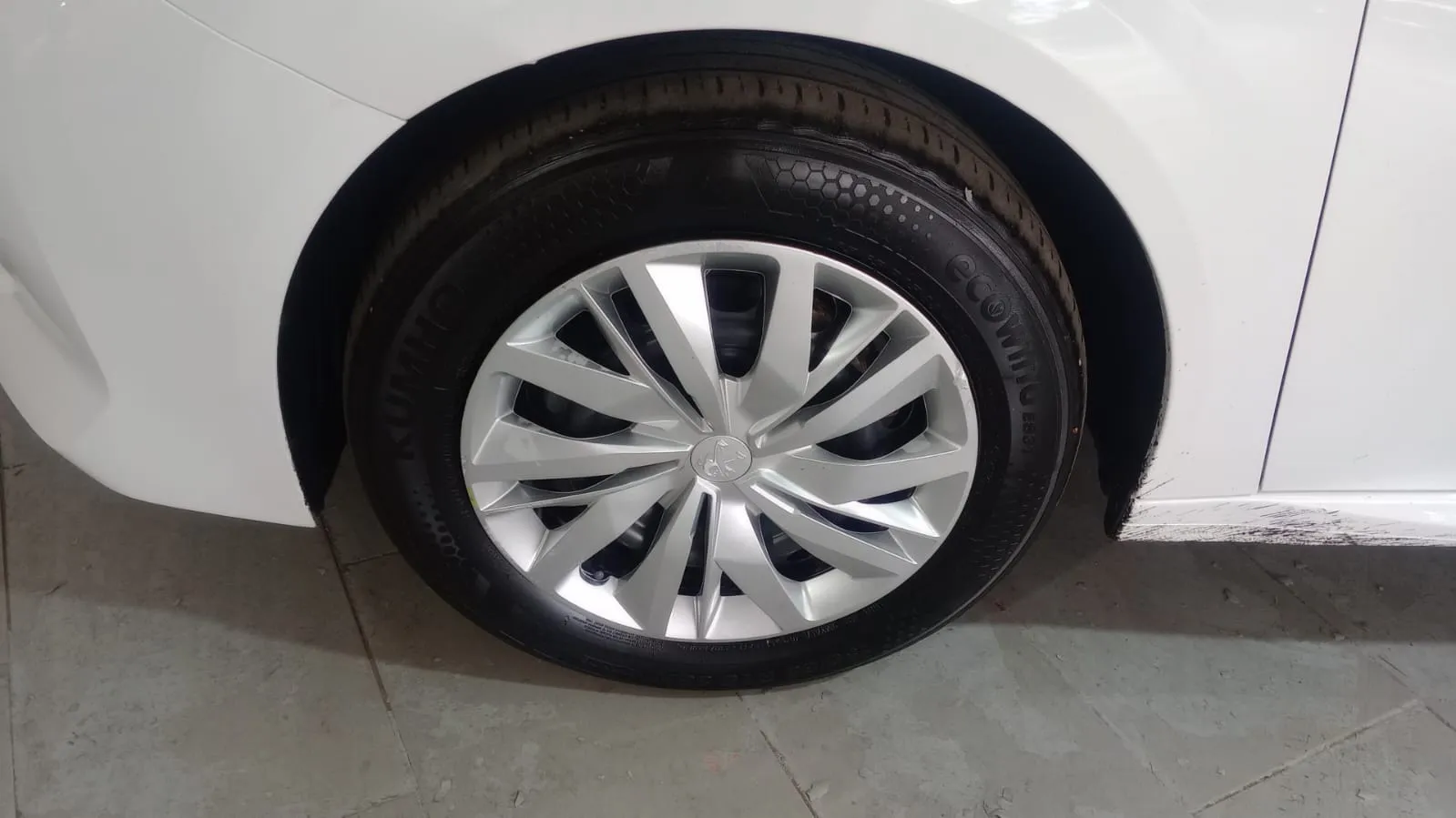 Peugeot 208 BlueHDi Active - foto 19