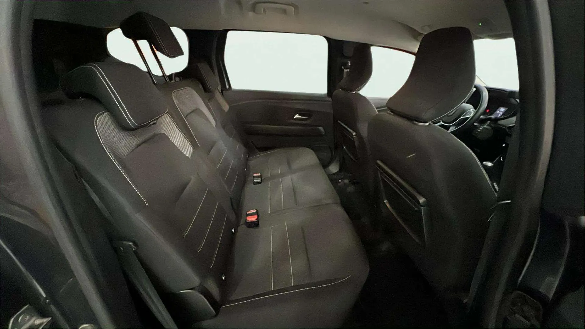 Dacia Jogger Comfort TCe 7 plazas - foto 16