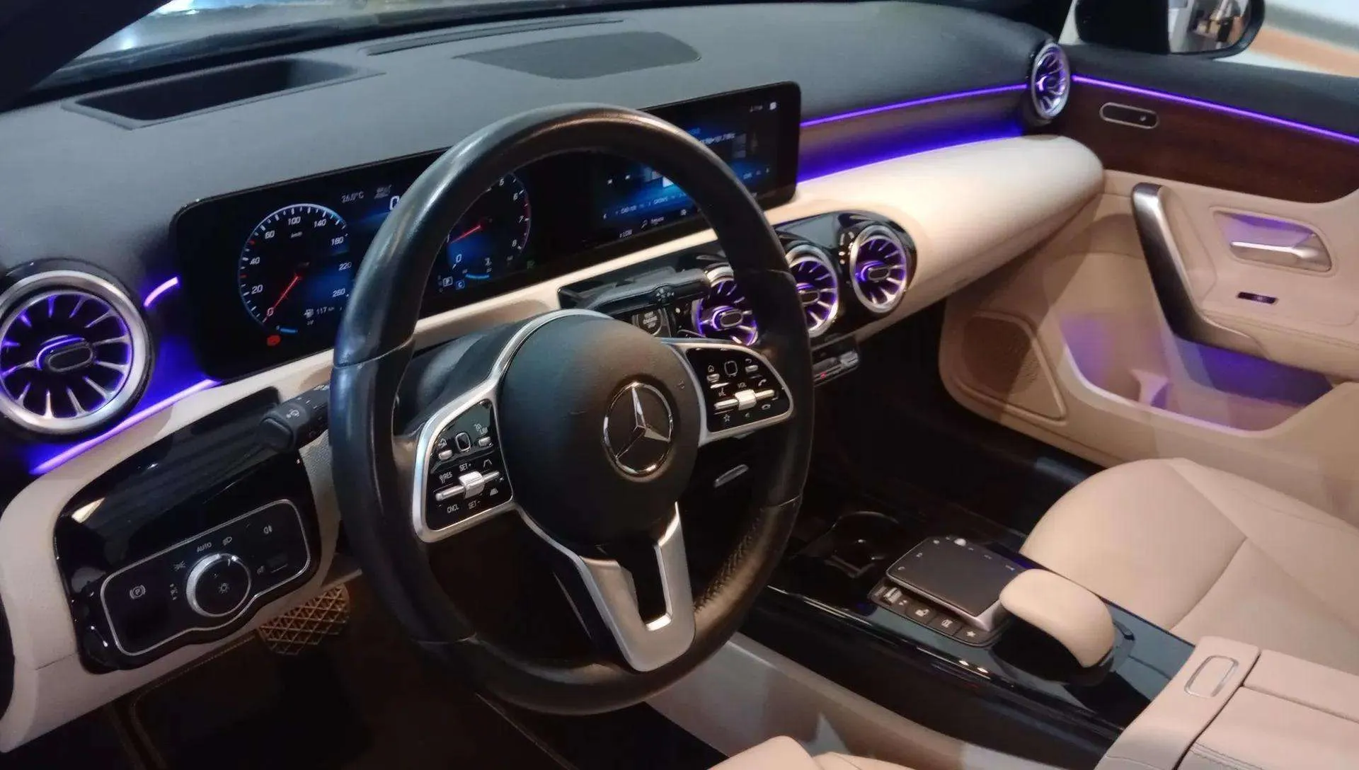 Mercedes-Benz Clase A Sedán A 200 - foto 6