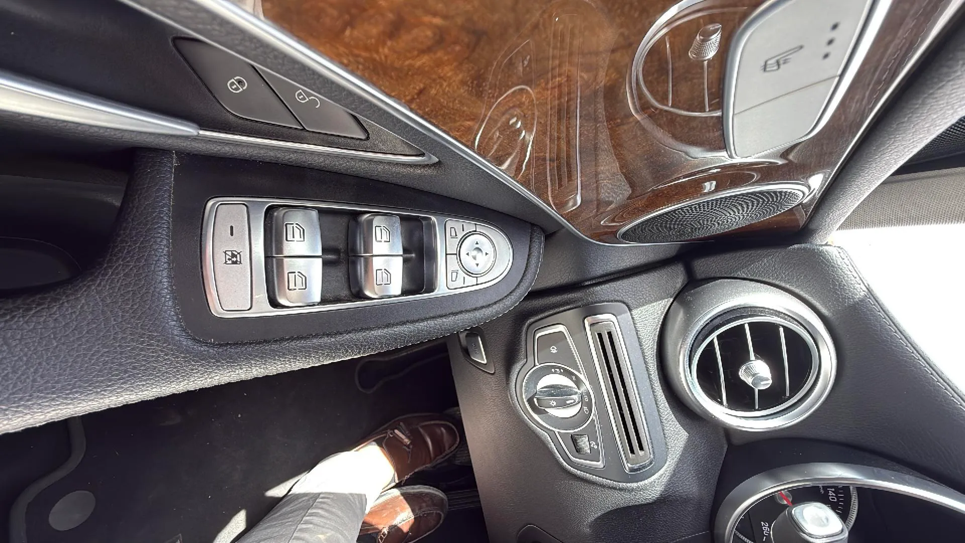 Mercedes-Benz GLC 250 4MATIC - foto 19