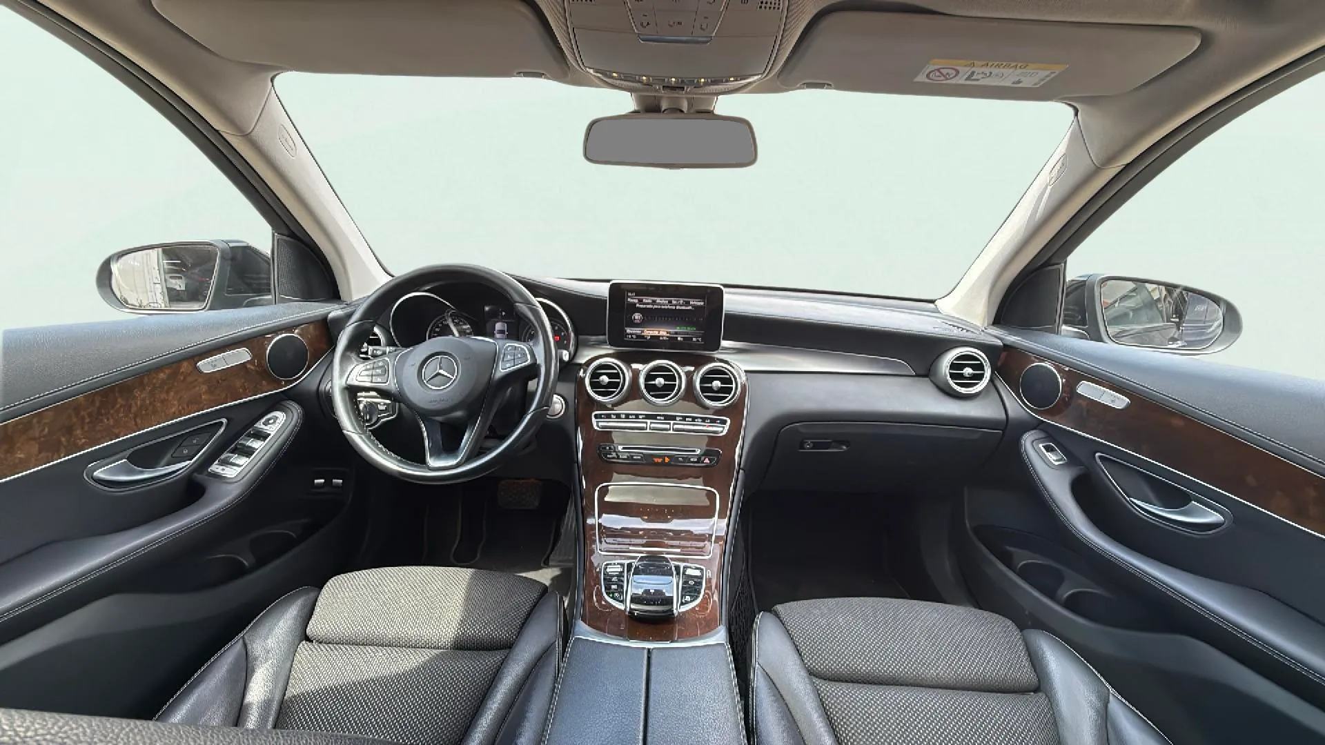 Mercedes-Benz GLC 250 4MATIC - foto 11
