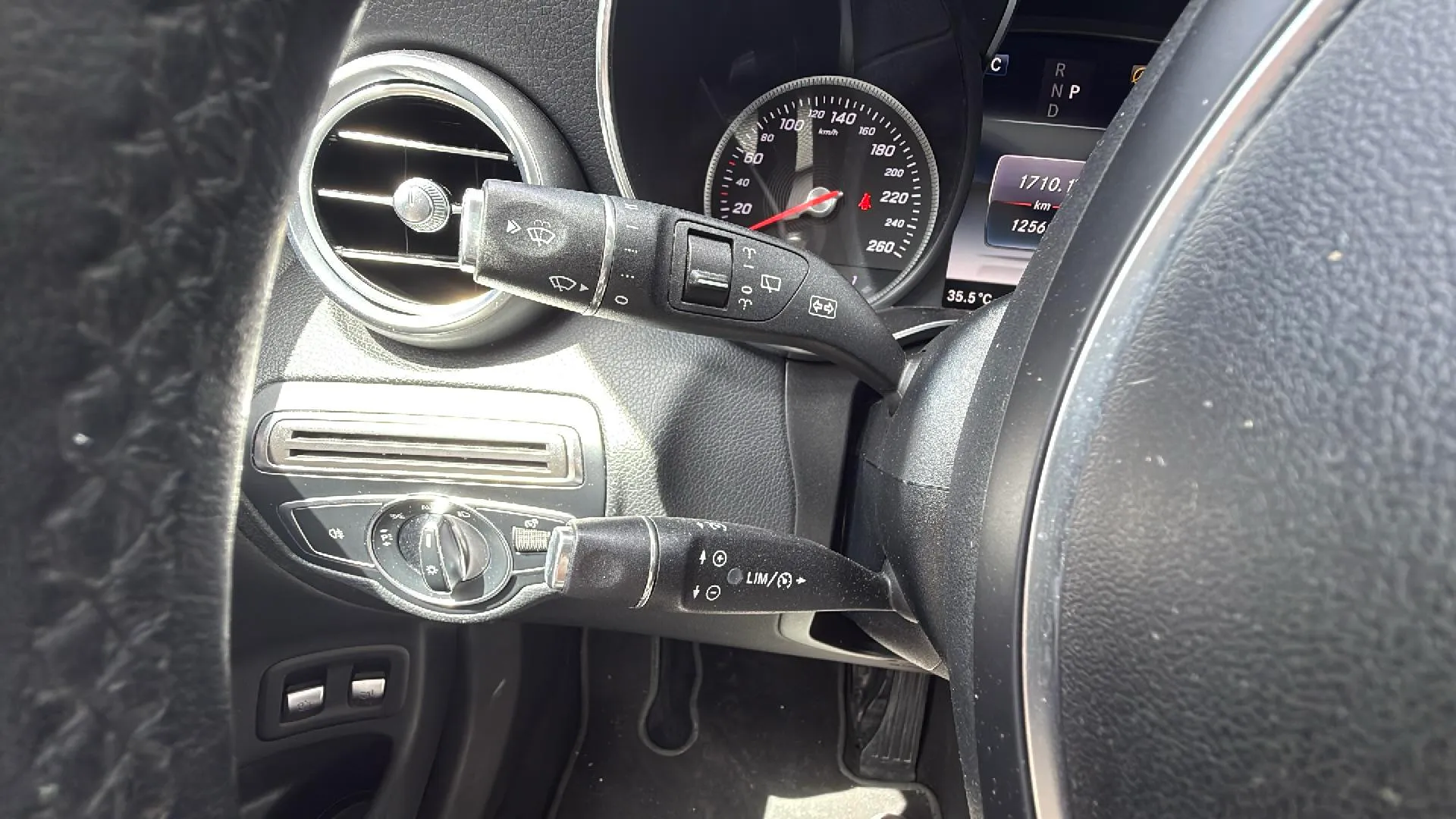 Mercedes-Benz GLC 250 4MATIC - foto 18