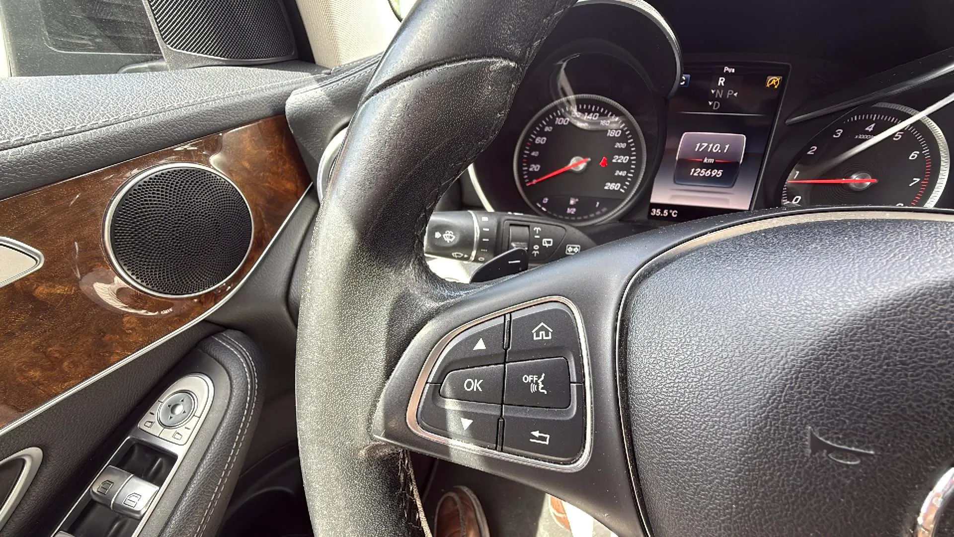 Mercedes-Benz GLC 250 4MATIC - foto 16