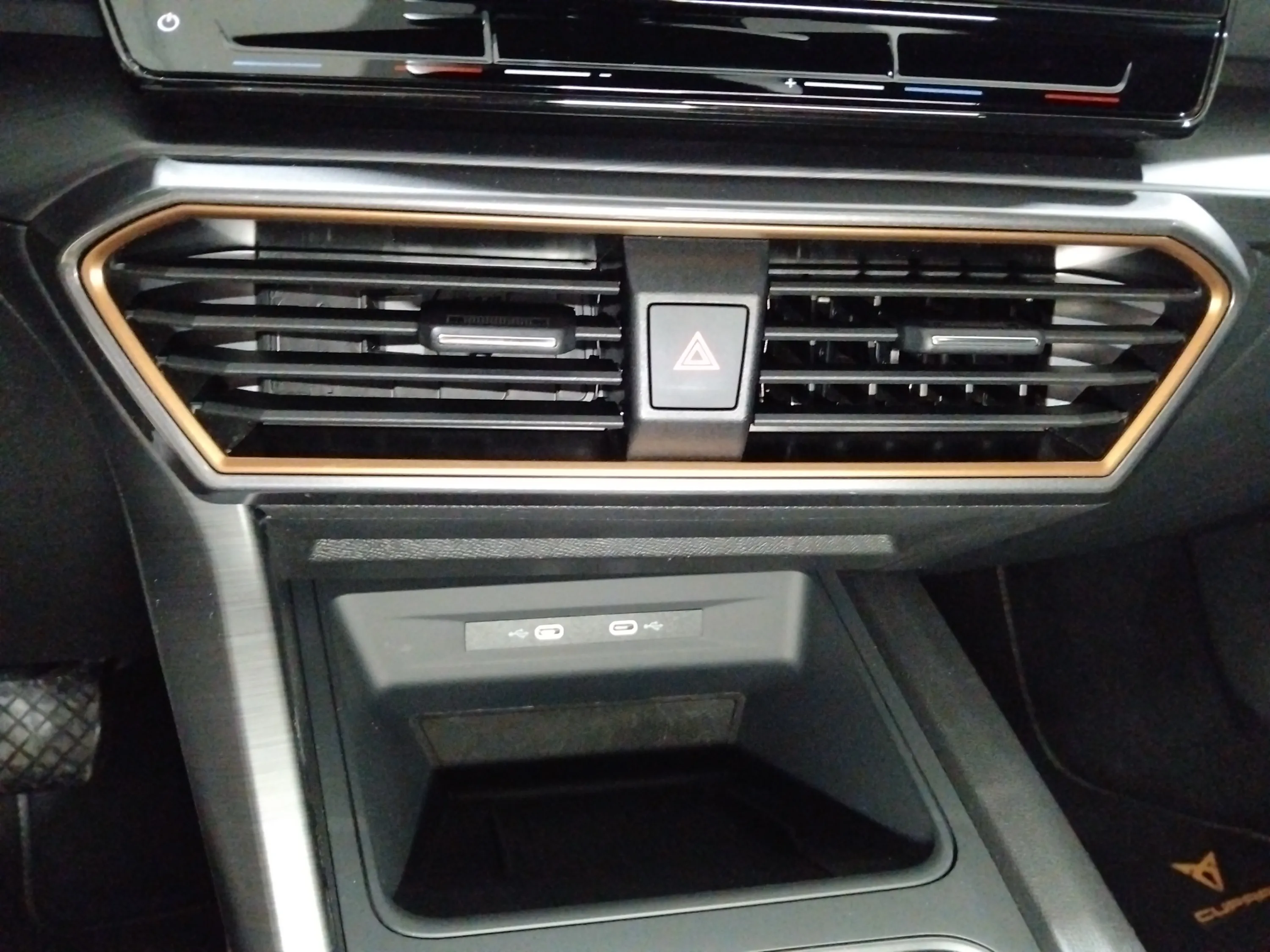 Cupra Formentor 1.4 e-Hybrid DSG - foto 21