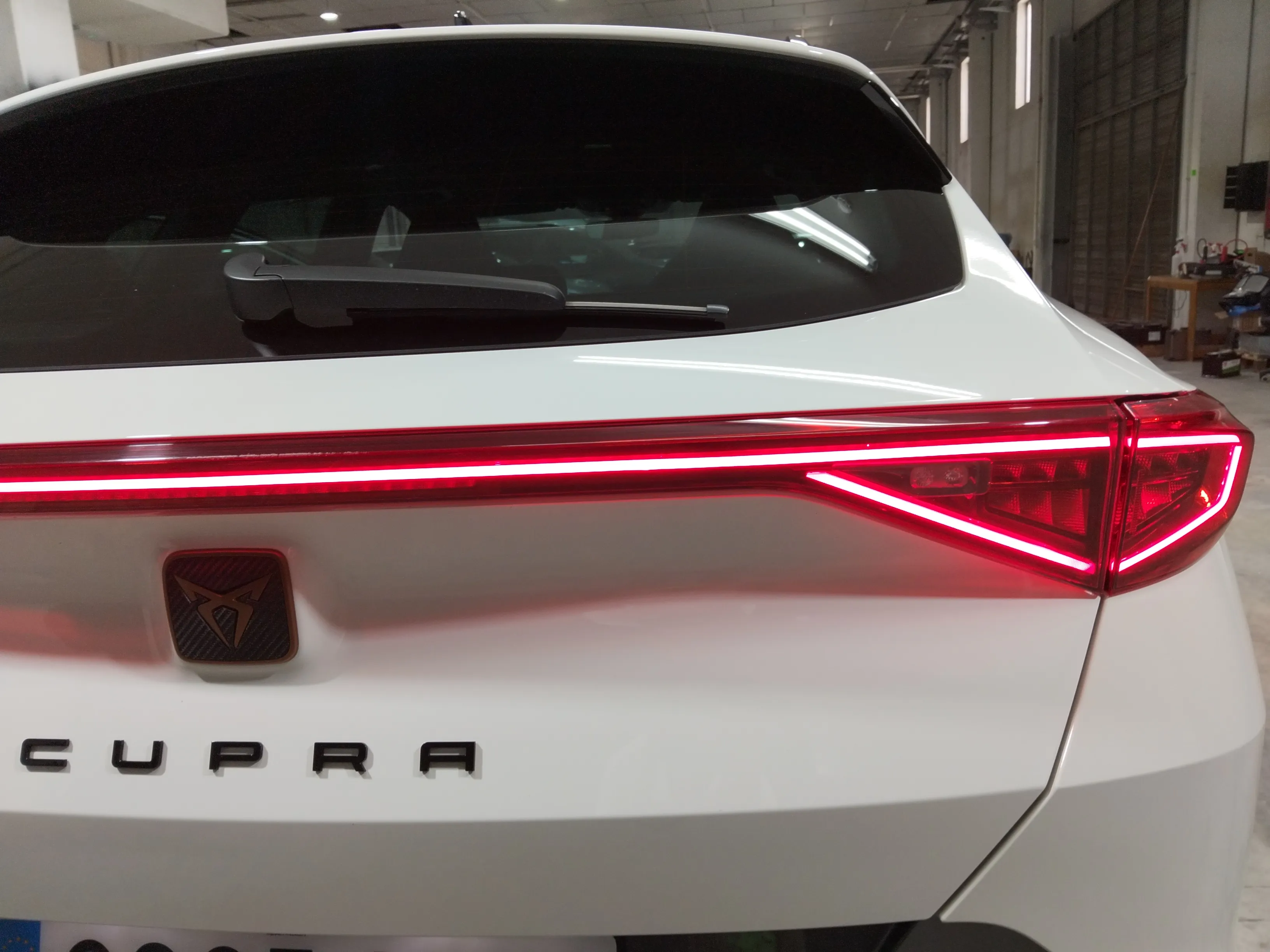 Cupra Formentor 1.4 e-Hybrid DSG - foto 18