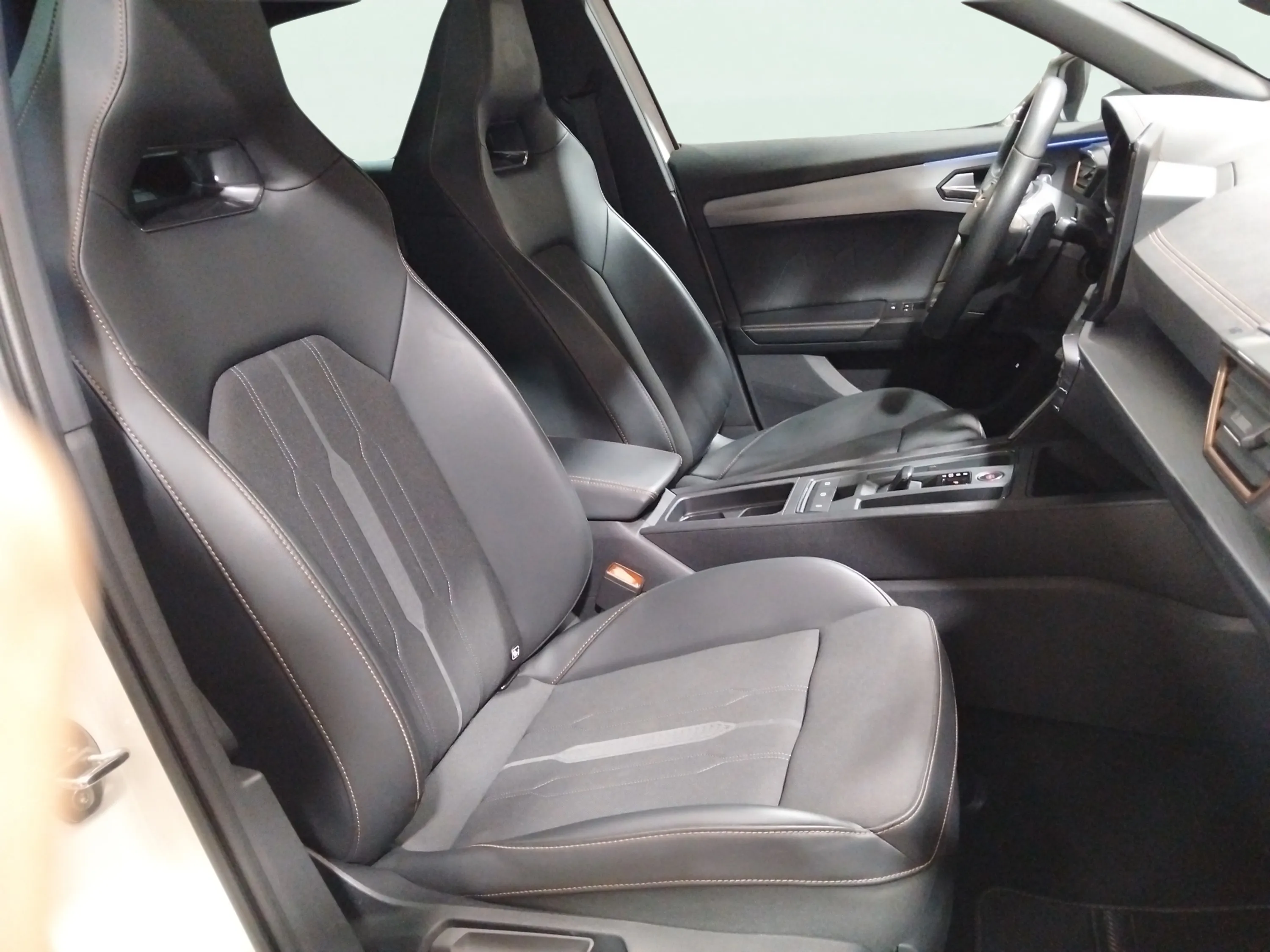 Cupra Formentor 1.4 e-Hybrid DSG - foto 13