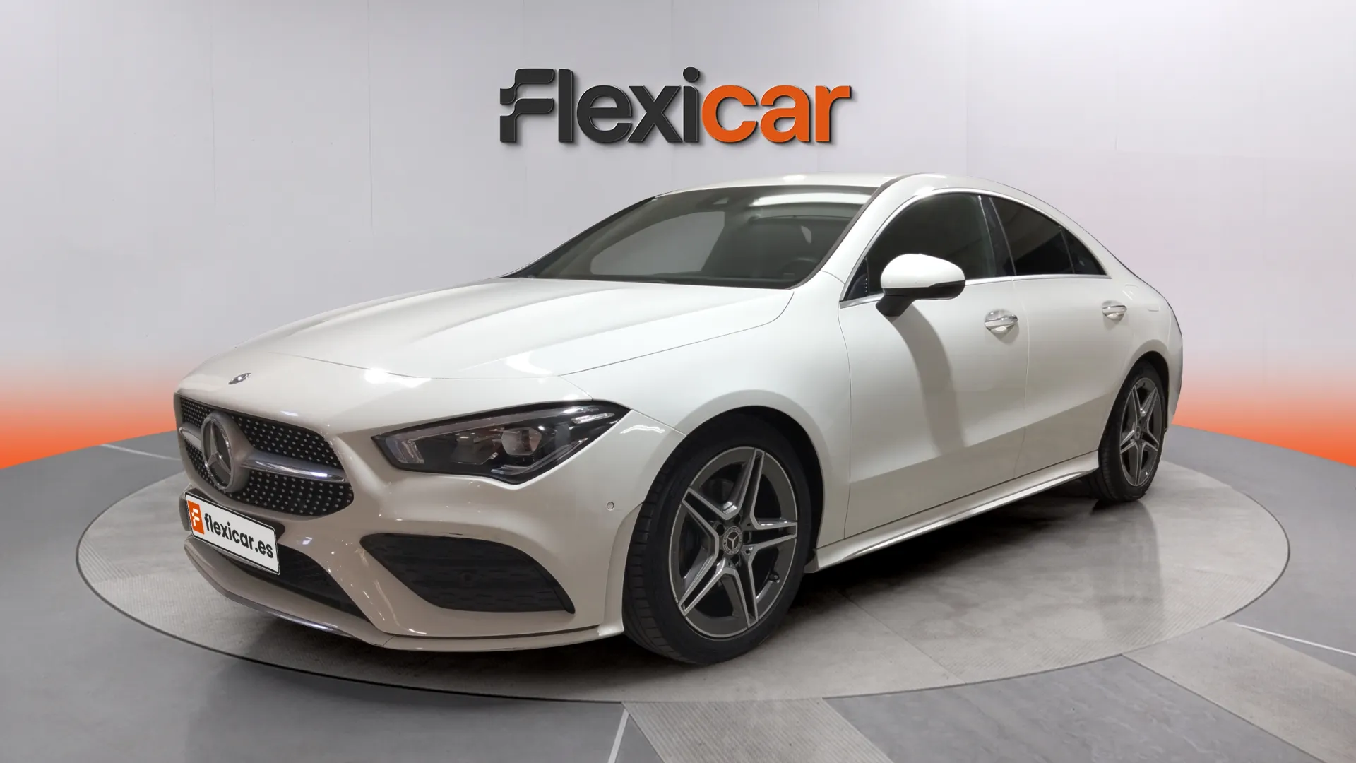 Mercedes-Benz CLA 180 - foto 3