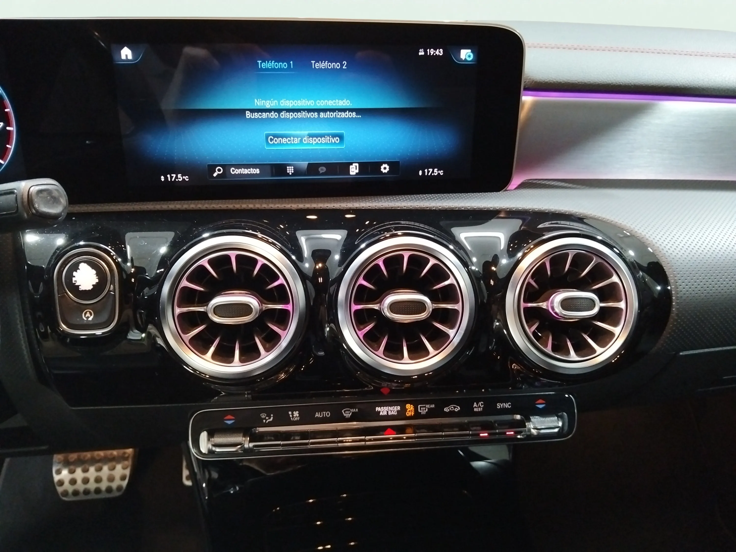 Mercedes-Benz CLA 180 - foto 21