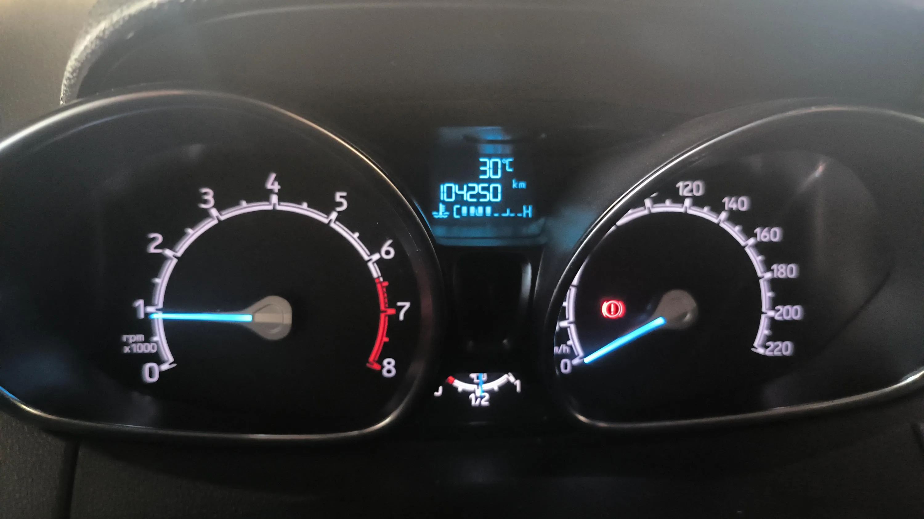 Ford EcoSport 1.0 EcoBoost Titanium - foto 11